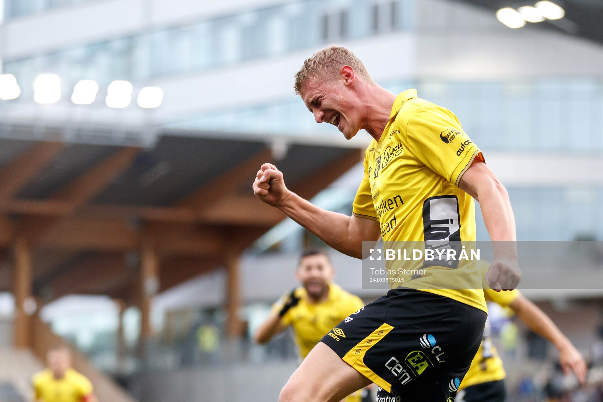 Elfsborgs Emil Holten jublar