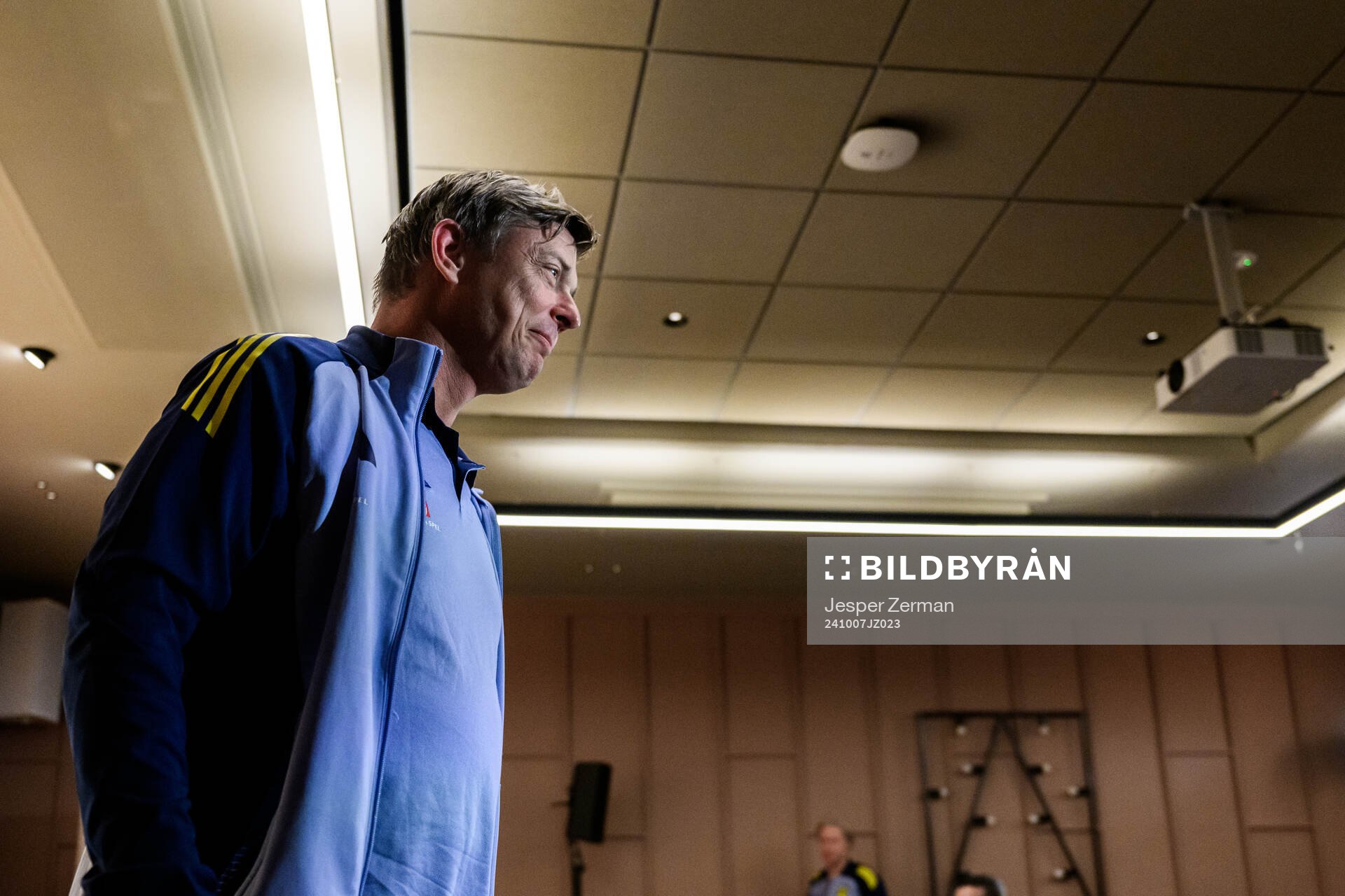 Head coach Jon Dahl Tomasson of the Swedish men's football