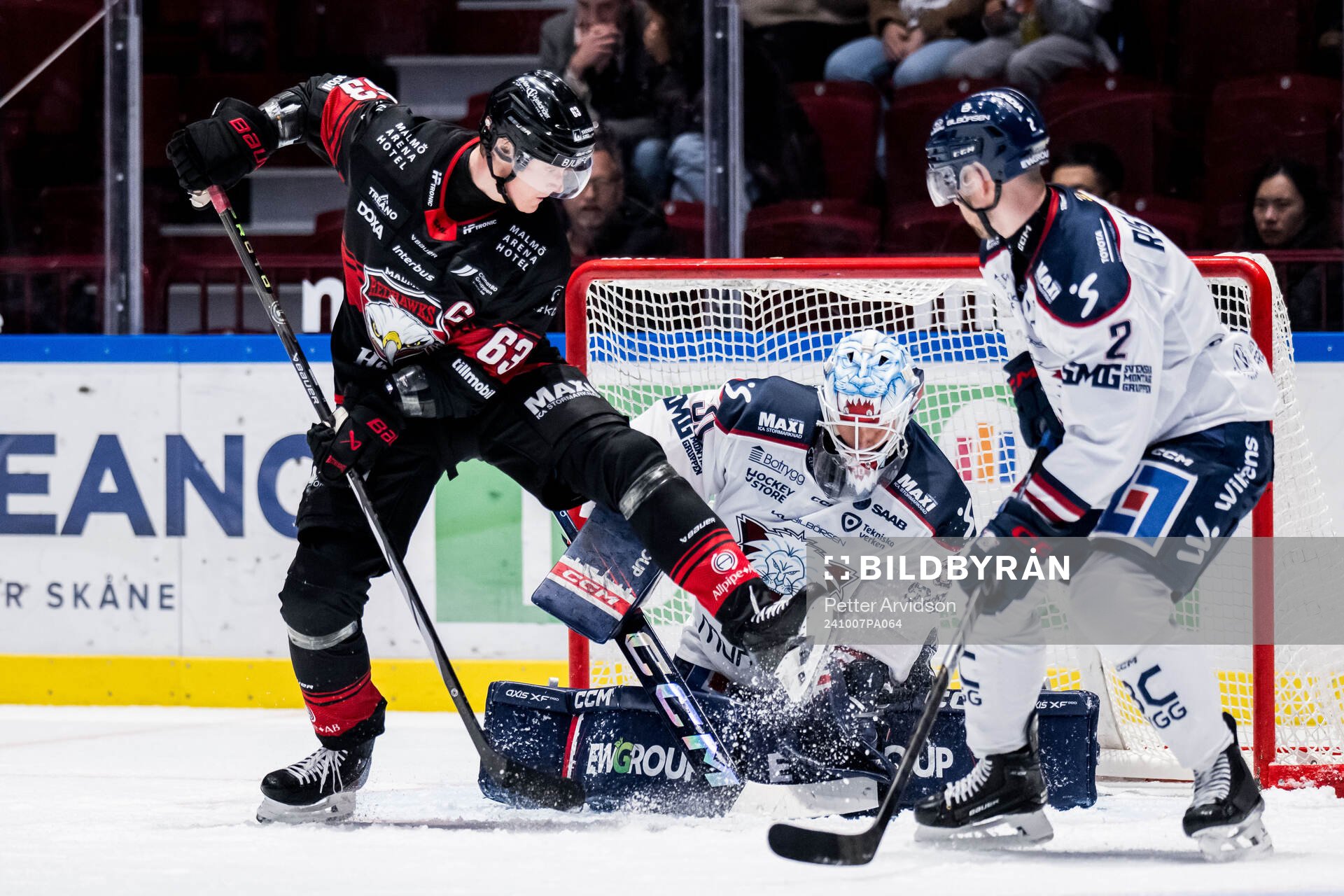Malmö Redhawks Fredrik Händemark mot Linköpings målvakt