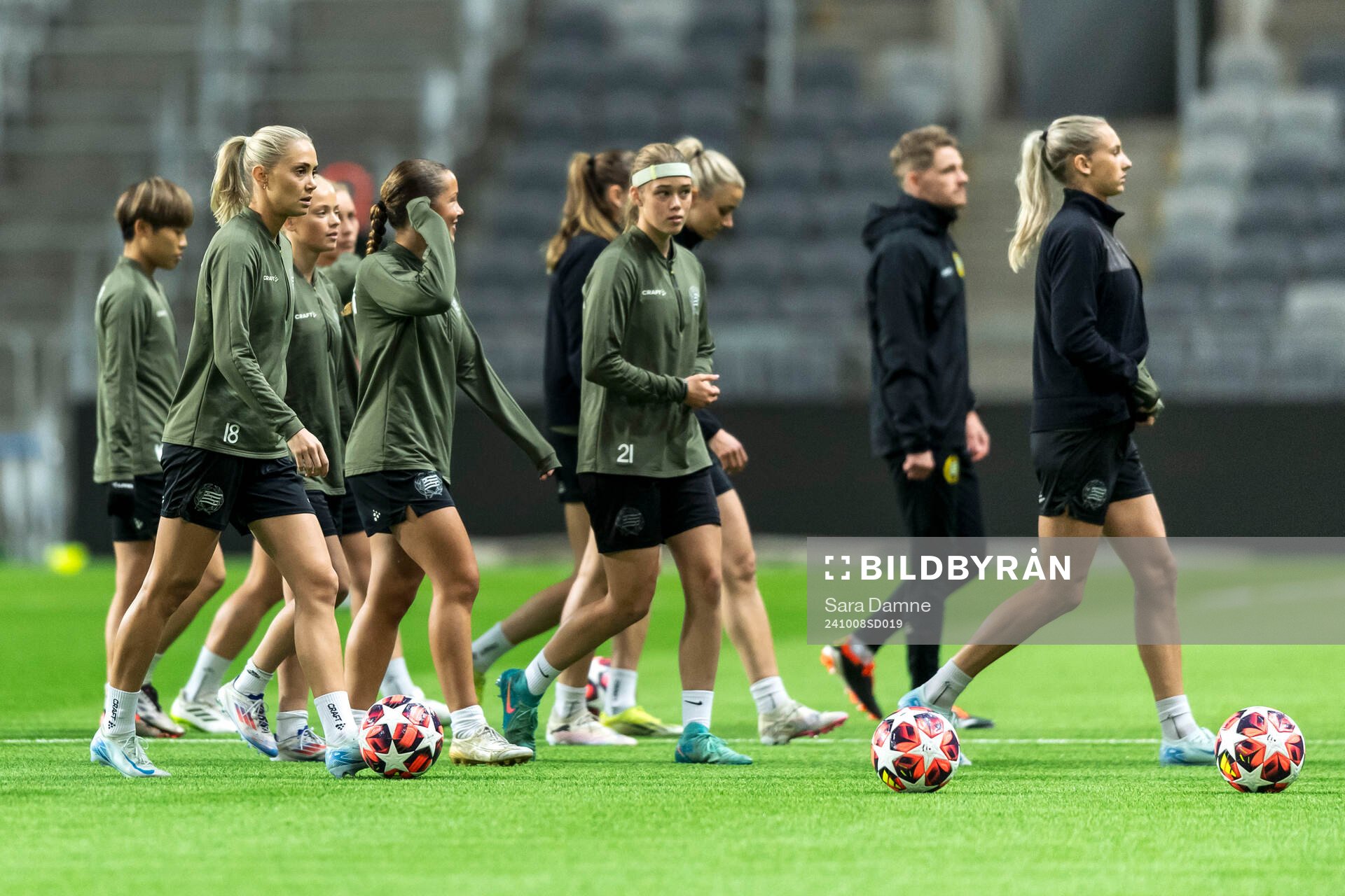 Alice Carlsson of Hammarby at a training session