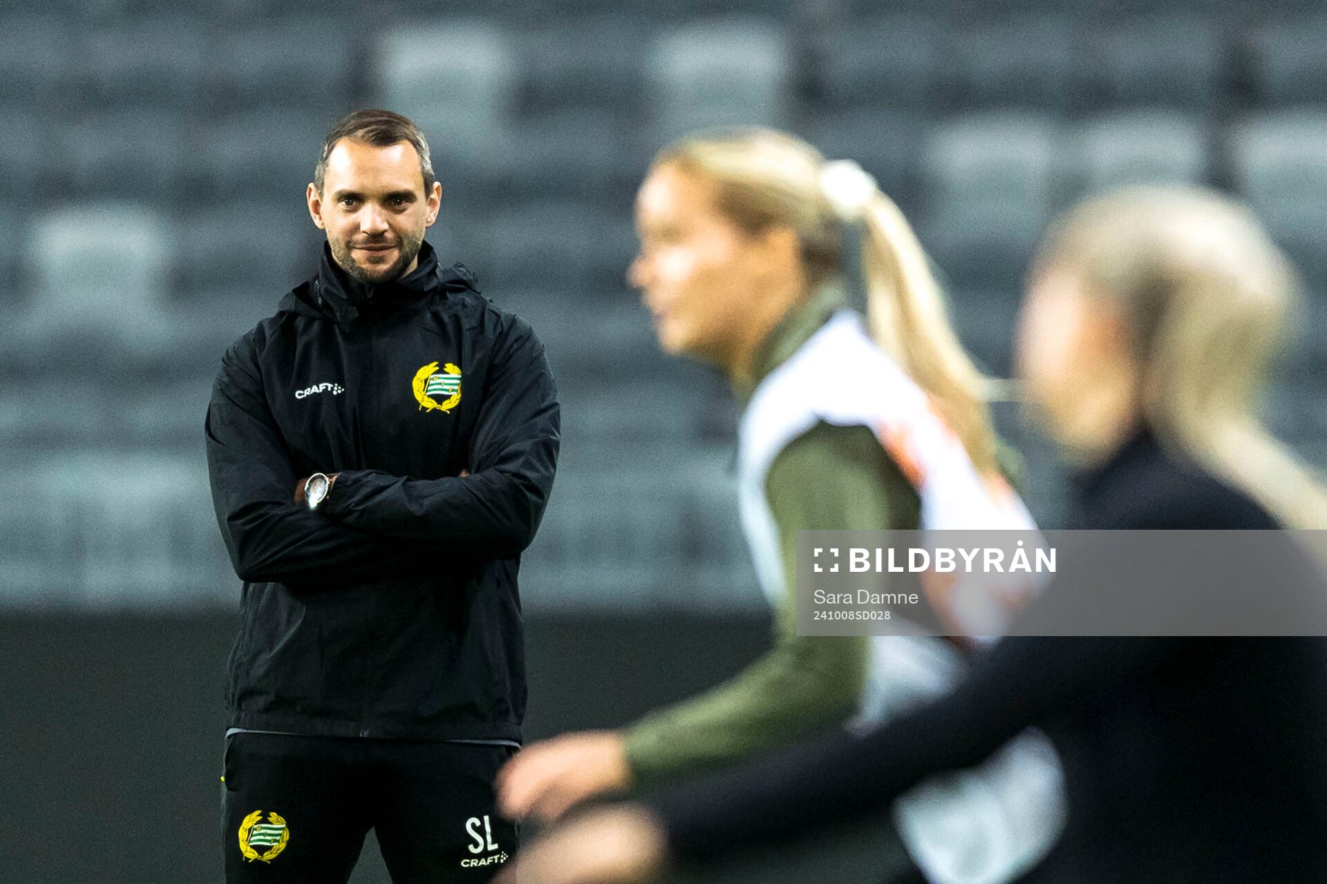 Coach Sebastian Larsson of Hammarby at a training session
