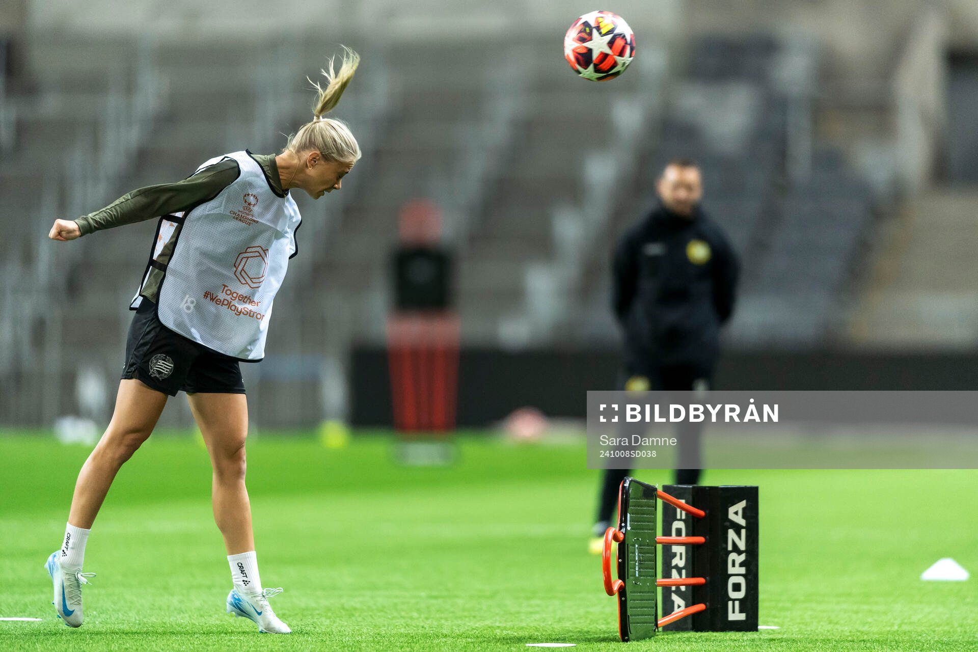 Alice Carlsson of Hammarby at a training session