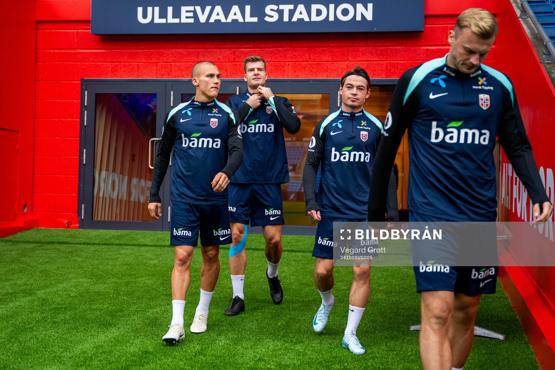 Leo Skiri Østigård, Alexander Sørloth and Patrick Berg of the Norwegian national football team during a training session on October 8, 2024 in Oslo.