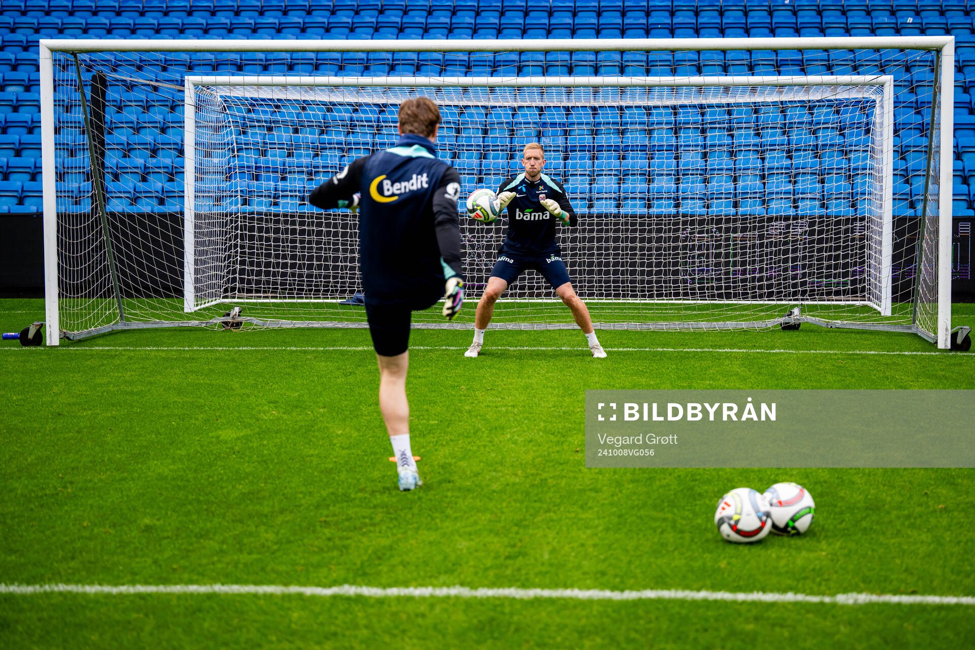 Goalkeeper Egil Selvik of the Norwegian national football team during a training session on October 8, 2024 in Oslo. 