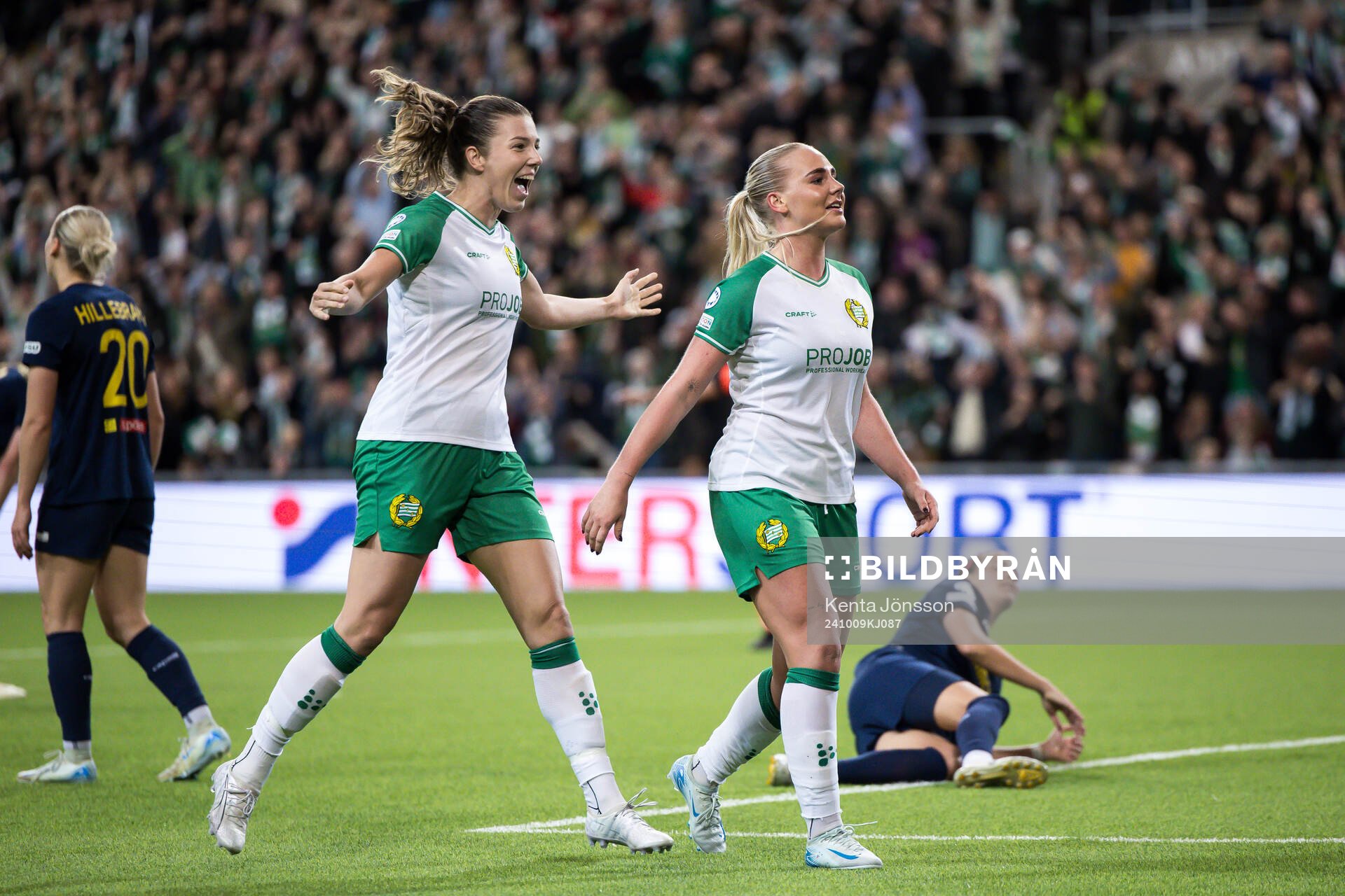 Cathinka Tandberg of Hammarby celebrates