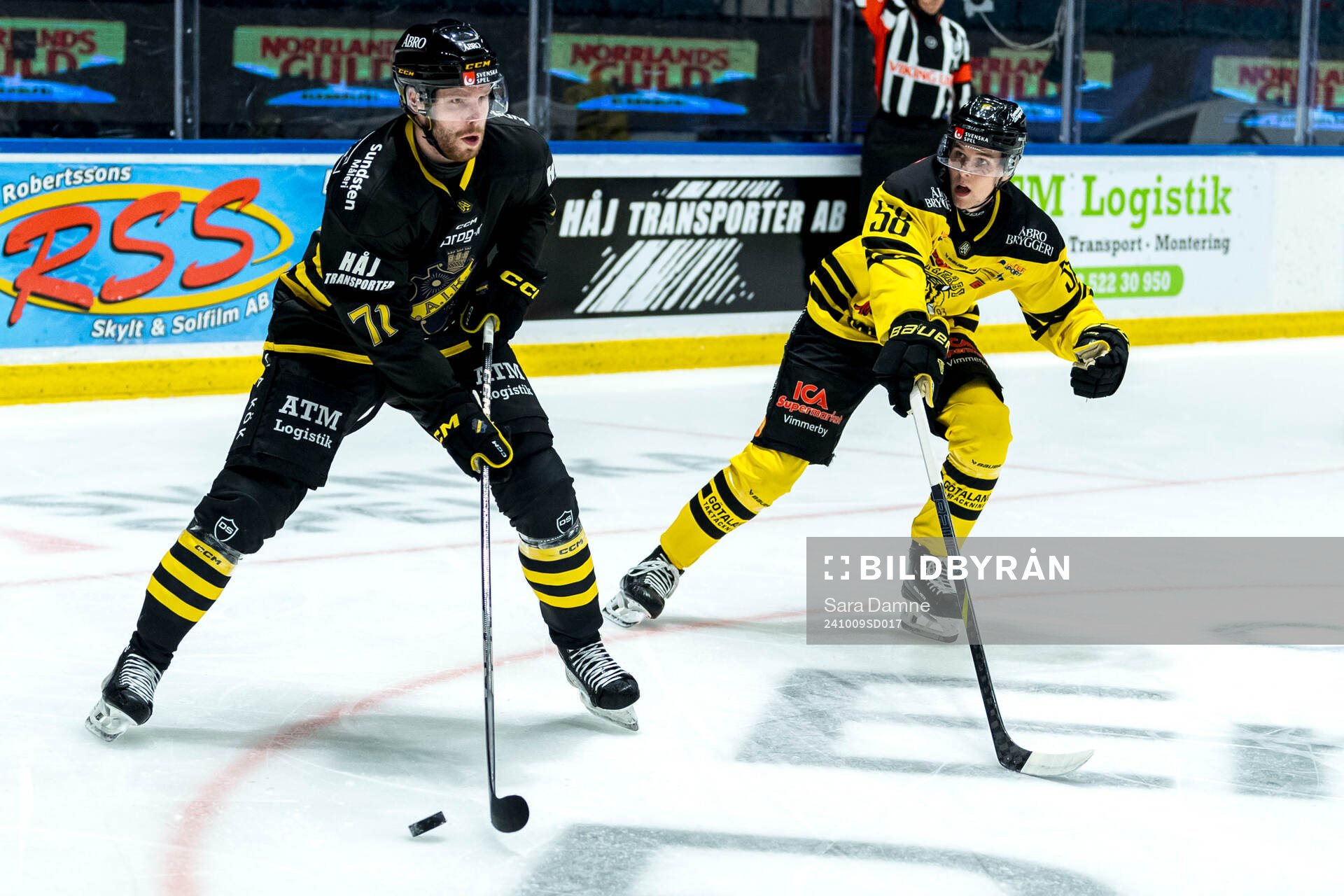 AIKs Lukas Zetterberg och Vimmerbys Oskar Hassel