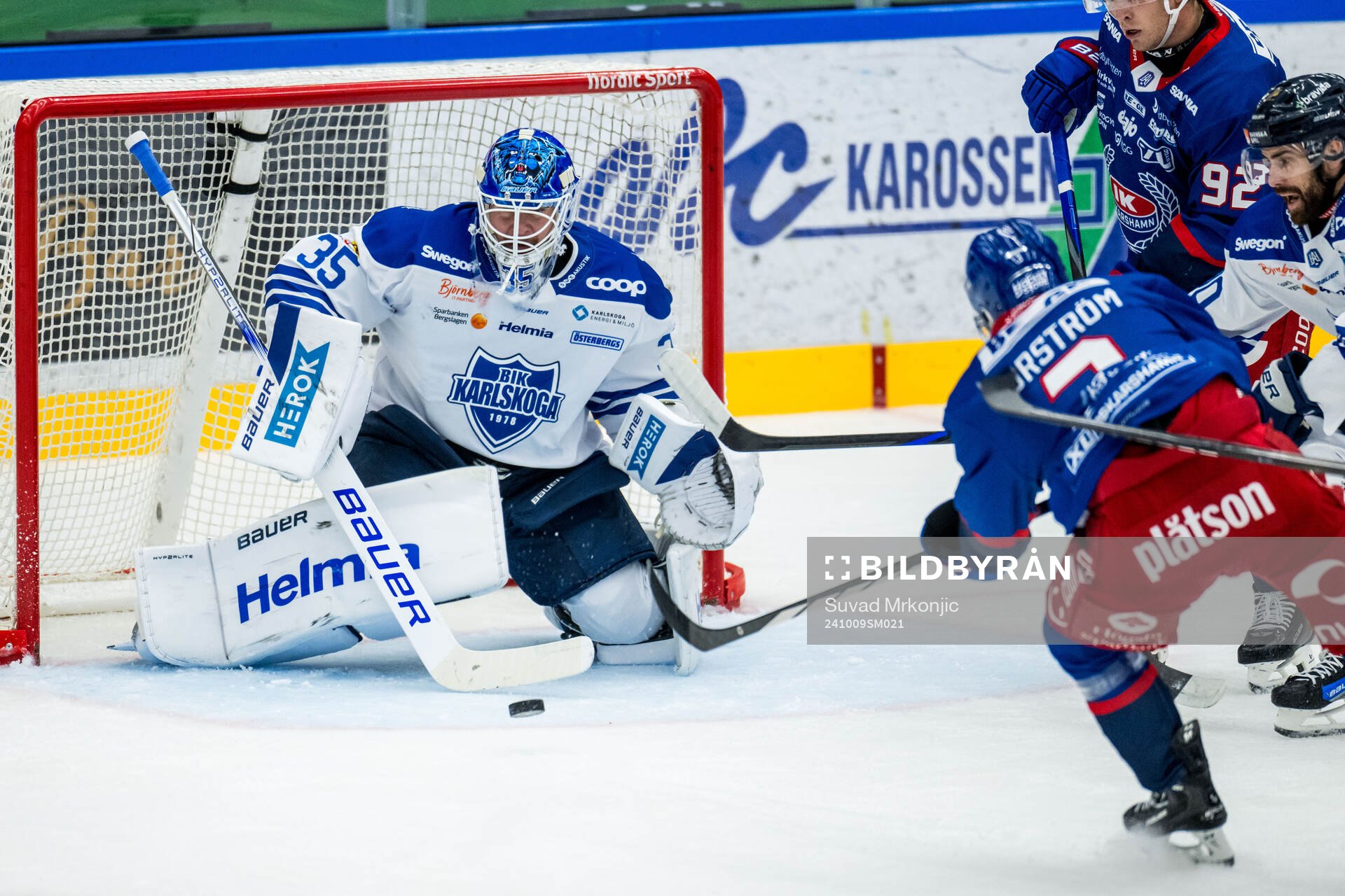 Karlskogas målvakt Lars Volden och Oskarshamns Niclas