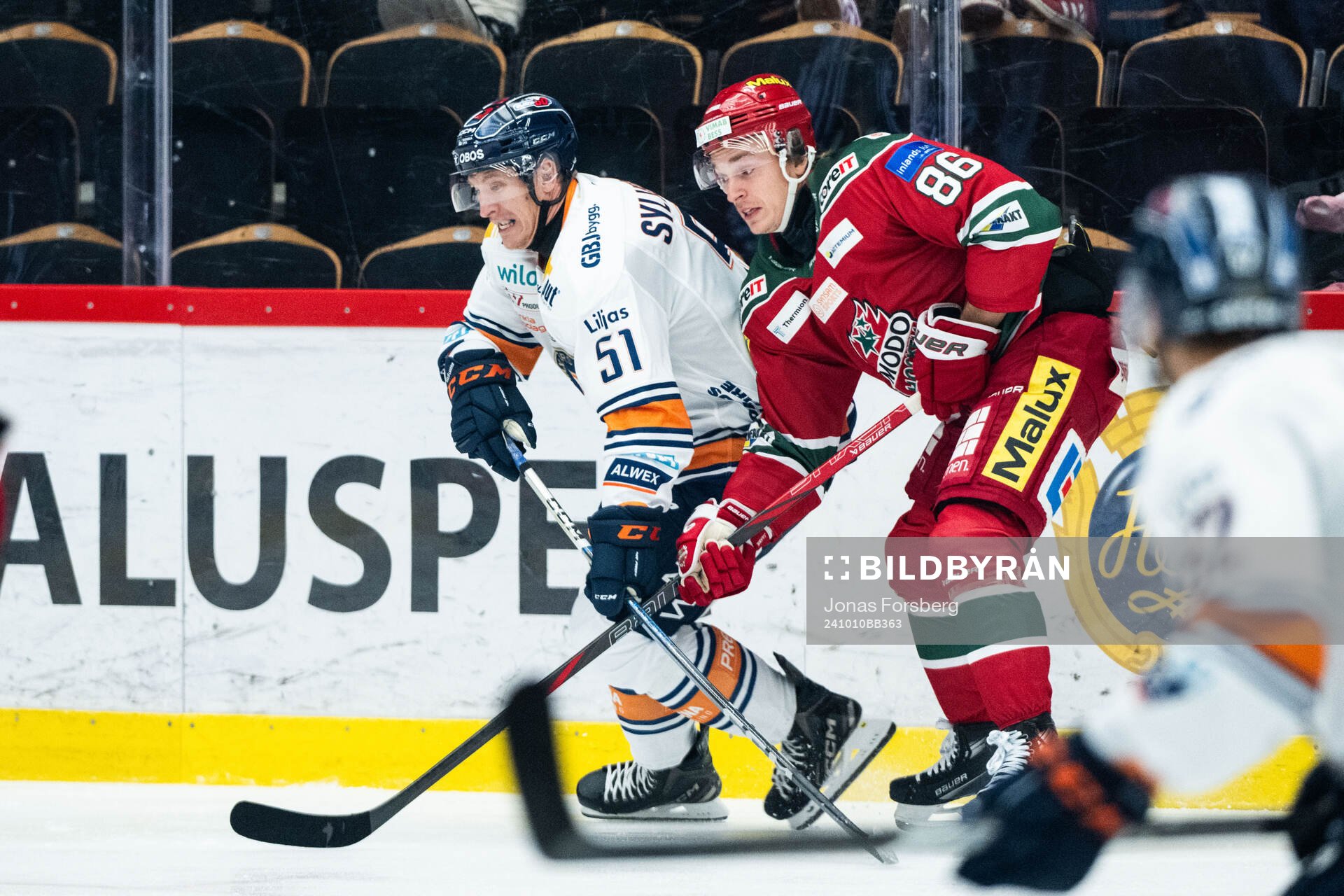 Växjös Emil Sylvegård och MoDos Lukas Jasek