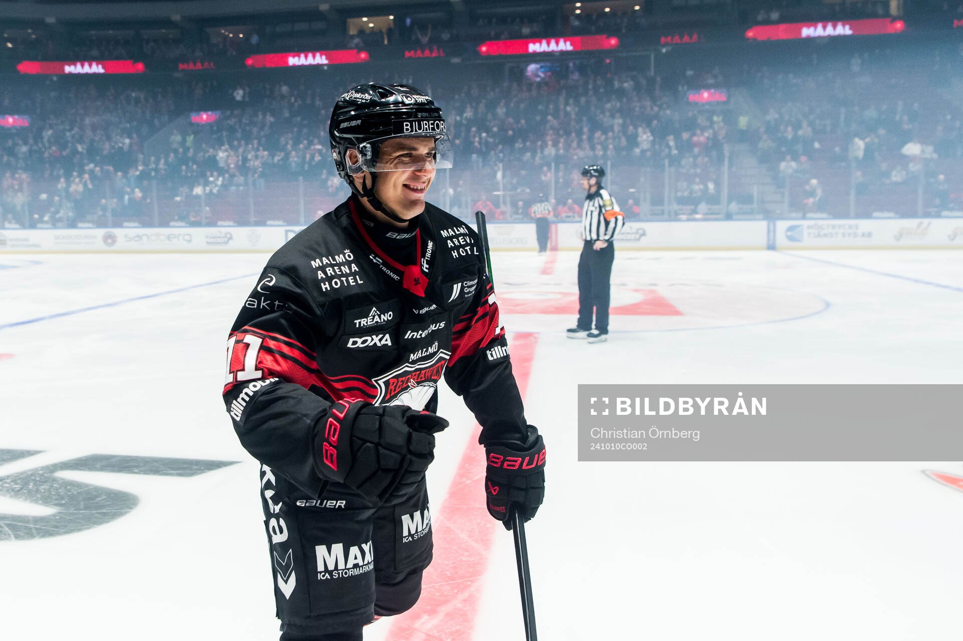 Malmö Redhawks Nikola Pasic jublar