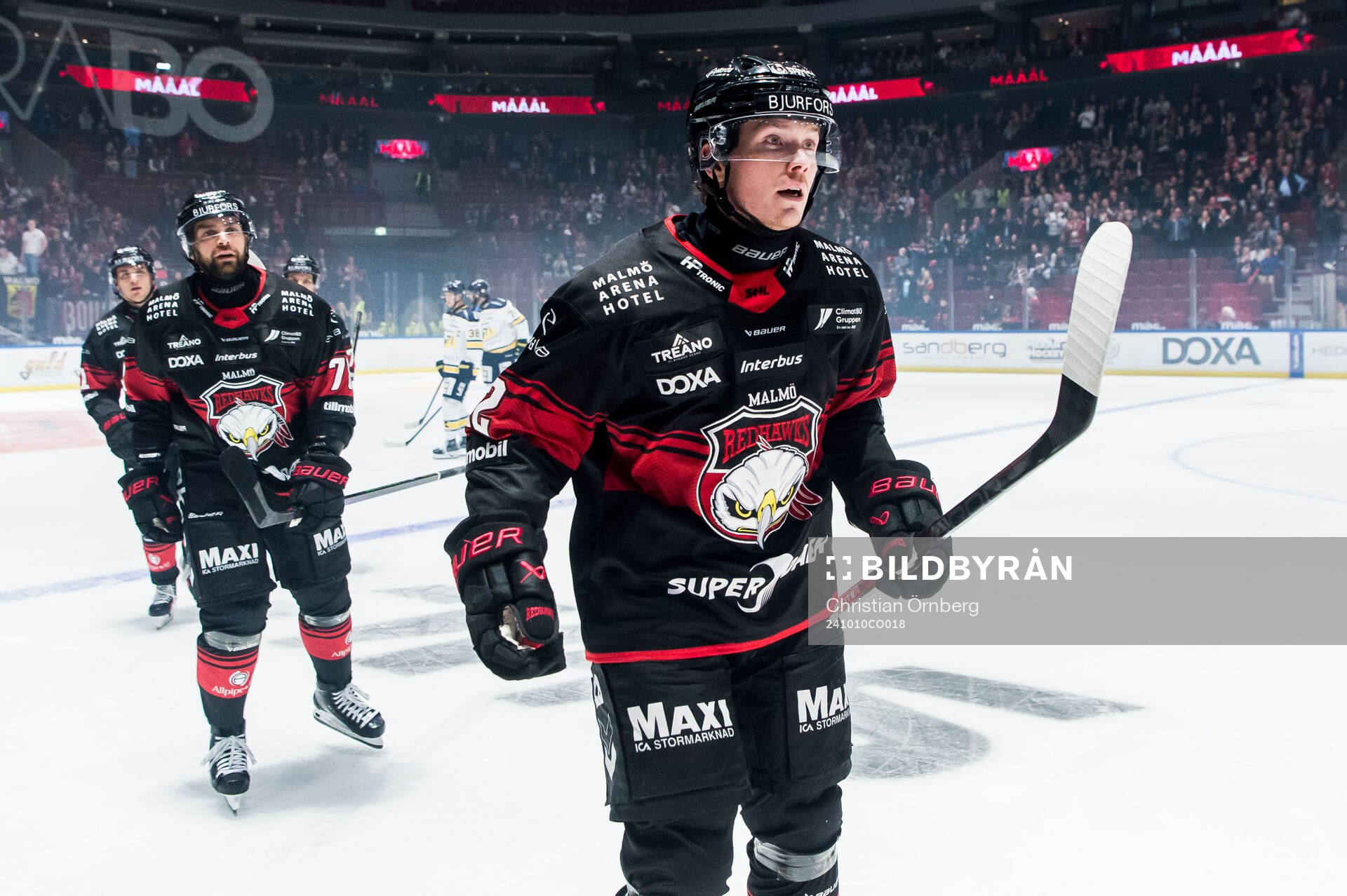 Malmö Redhawks Linus Öberg jublar