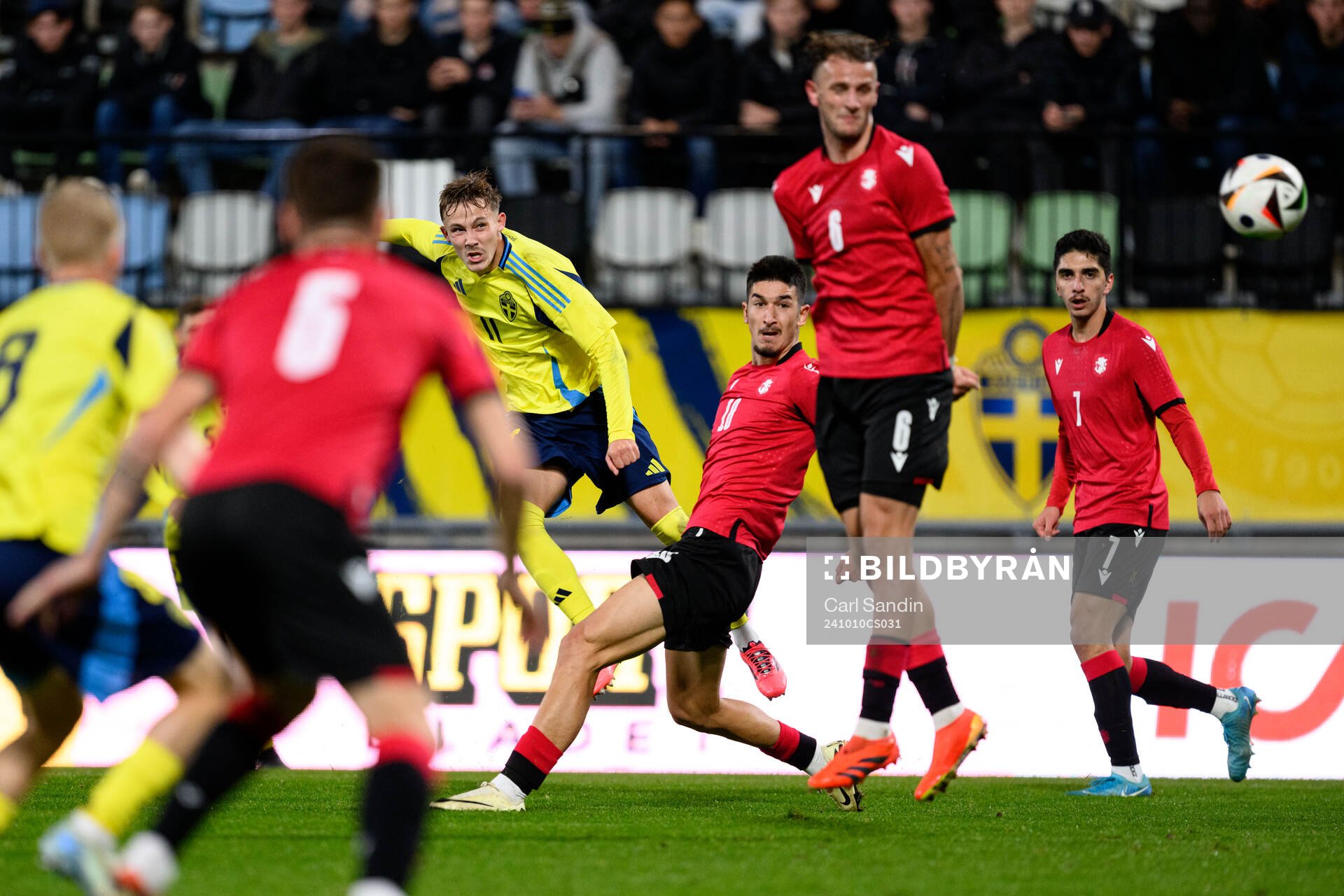 Jacob Ondrejka of Sweden scores 1-1