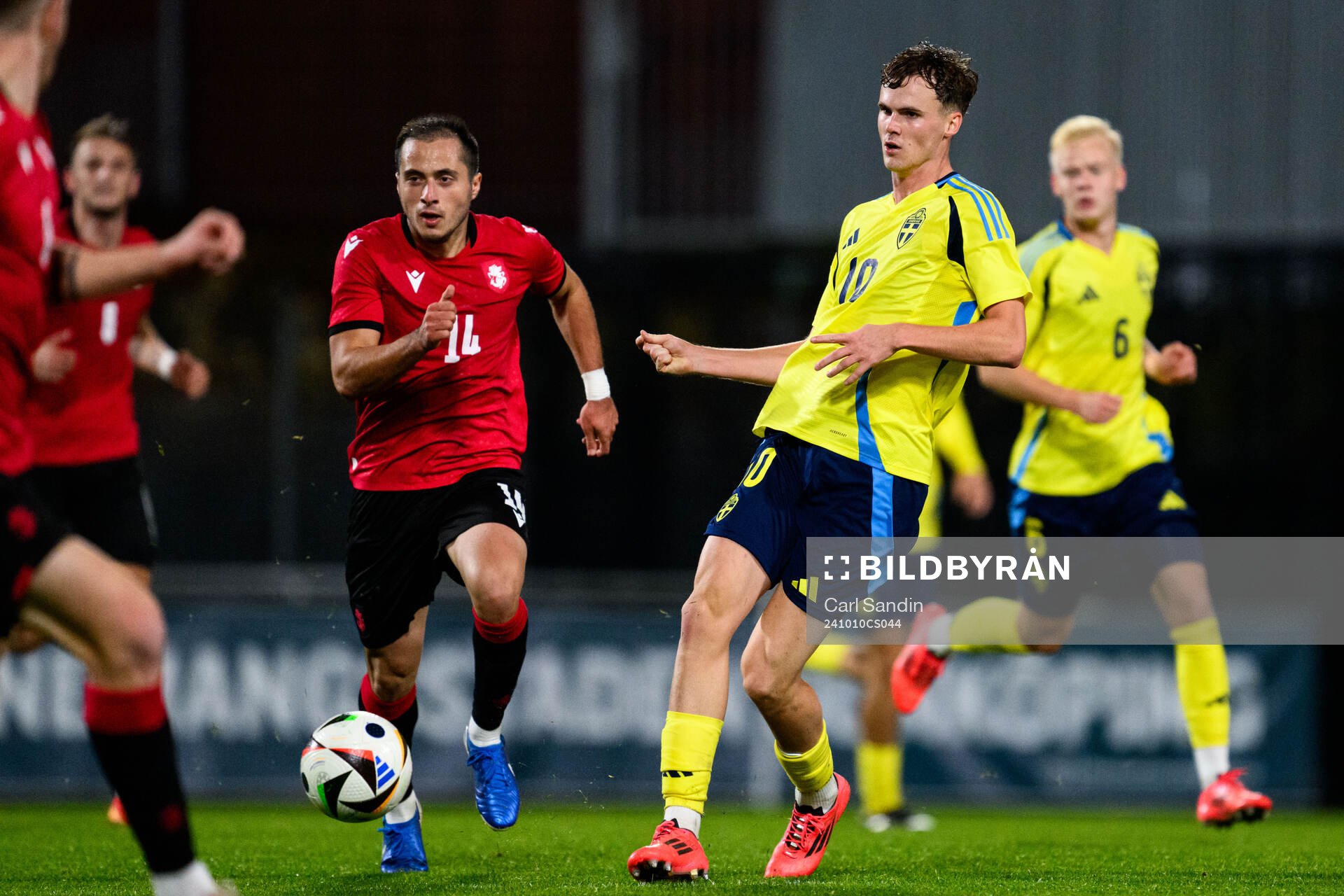 Levan Osikmashvili of Georgia and Williot Swedberg of Sweden