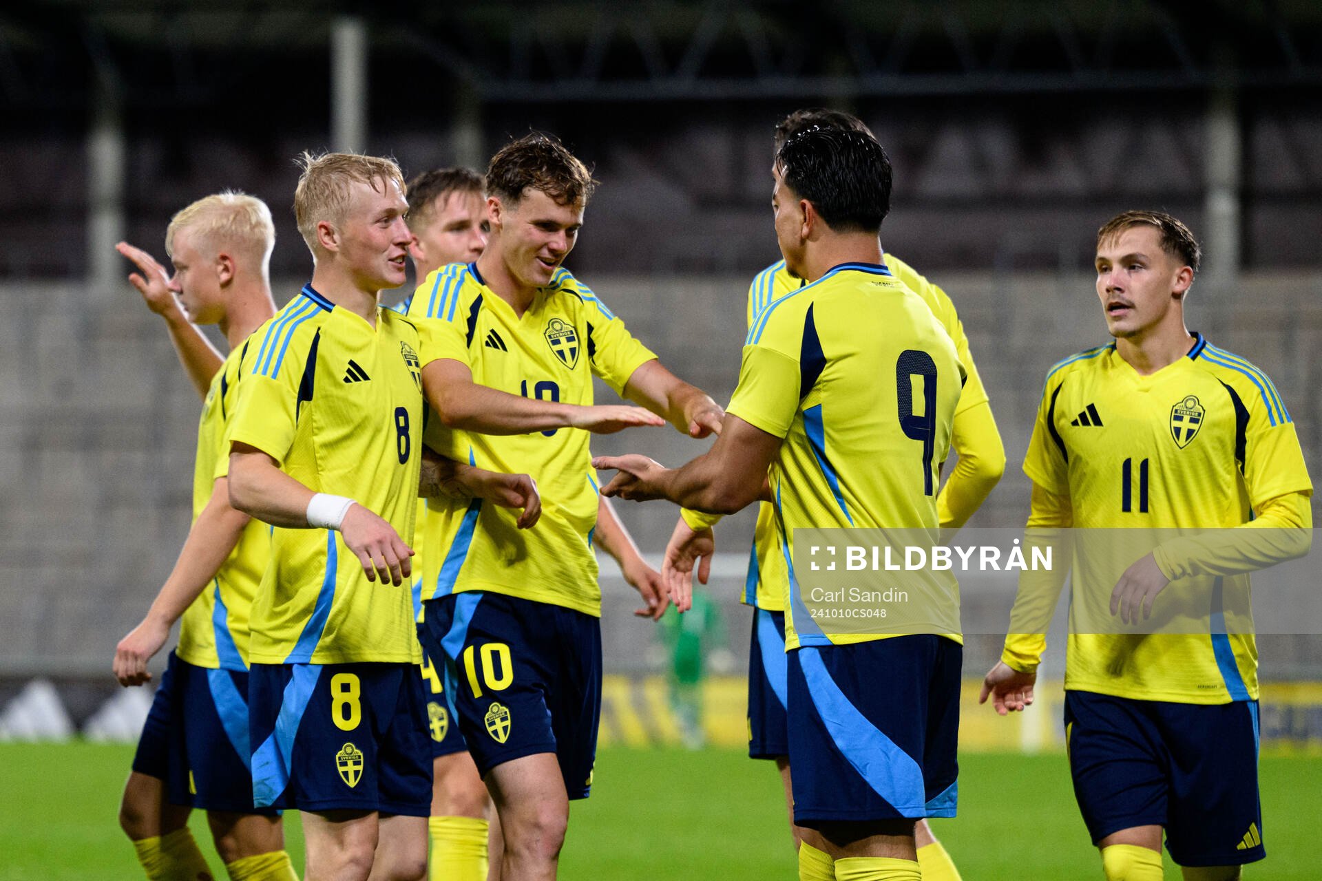 Jusef Erabi of Sweden celebrates with team mates