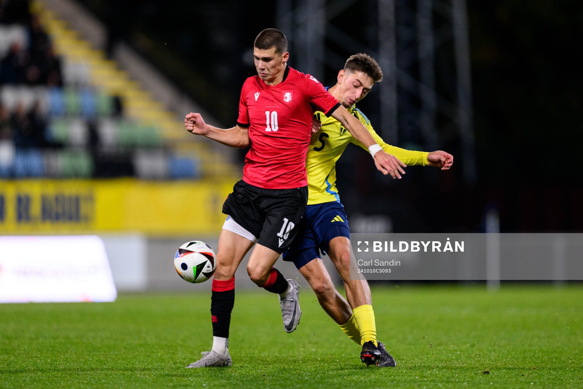 Giorgi Kvernadze of Georgia and Jonas Rouhi of Sweden