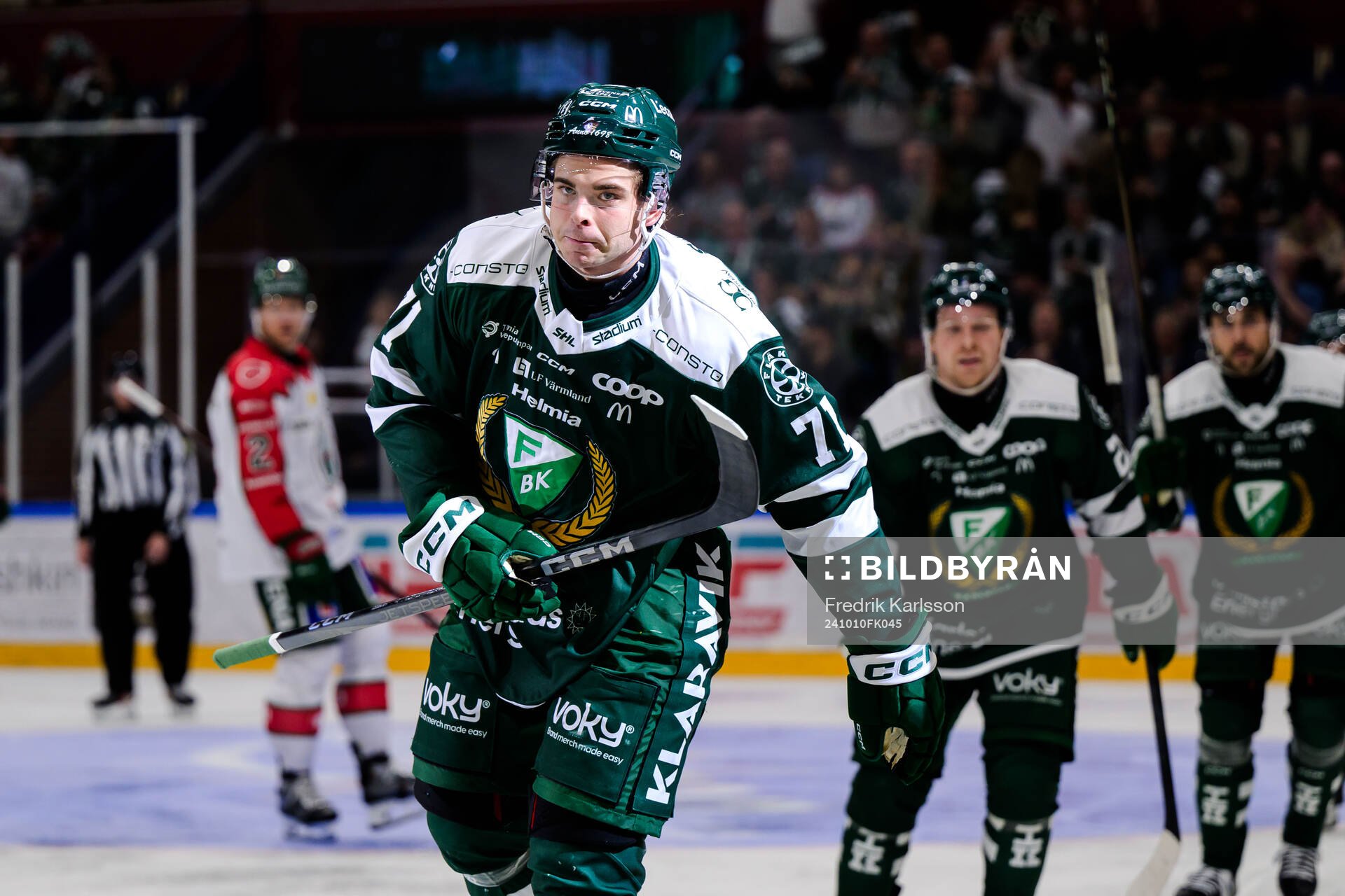 Färjestads Viktor Lodin jublar