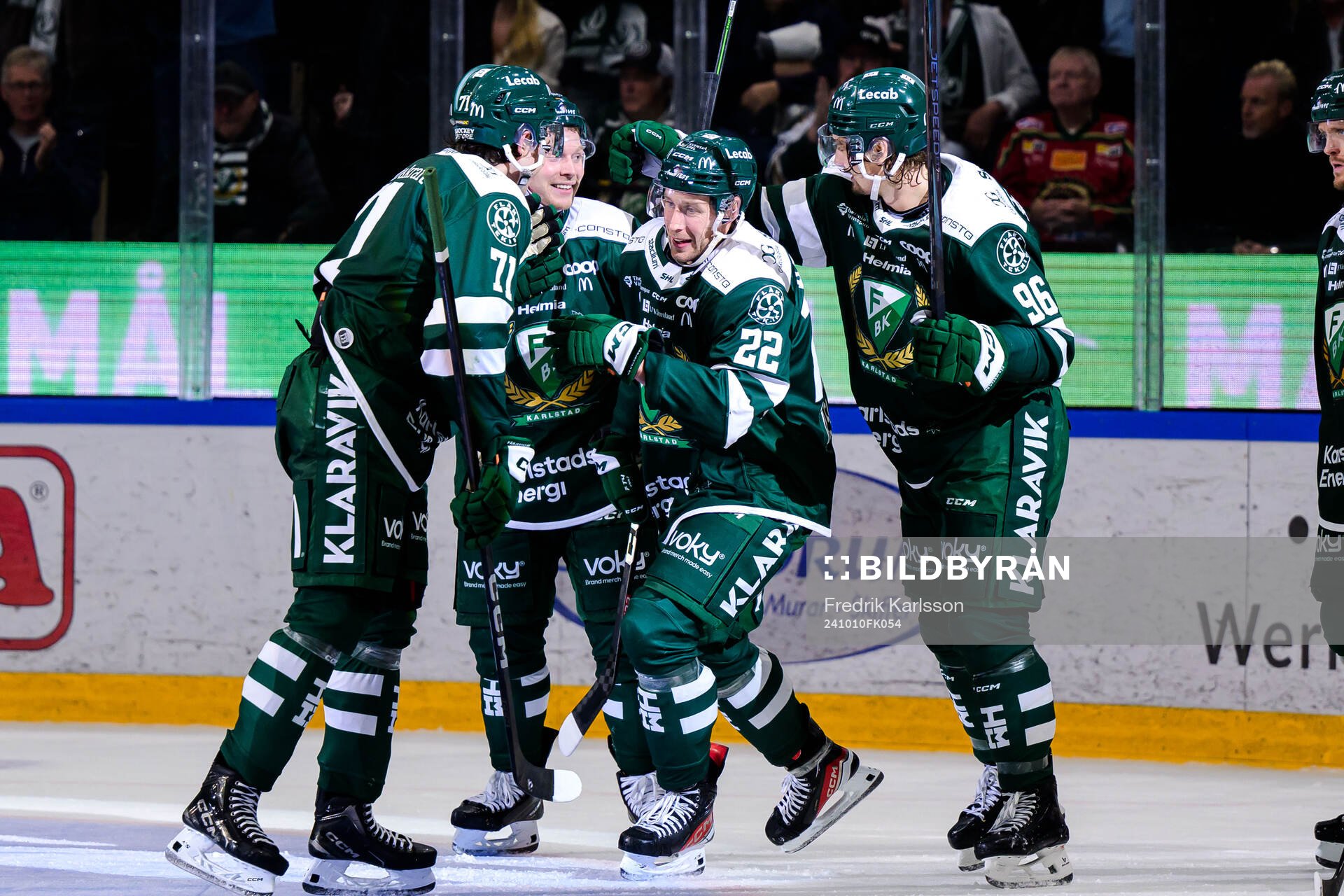 Färjestads Per Åslund jublar