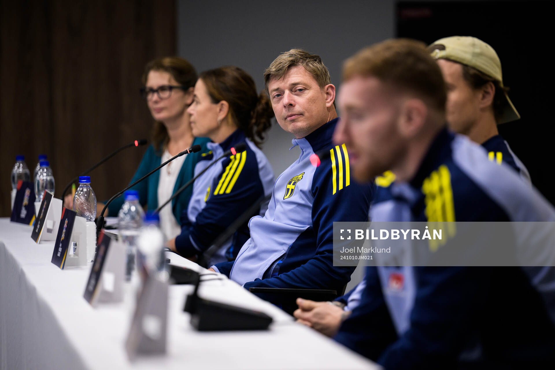 Head coach Jon Dahl Tomasson of the Swedish men's national