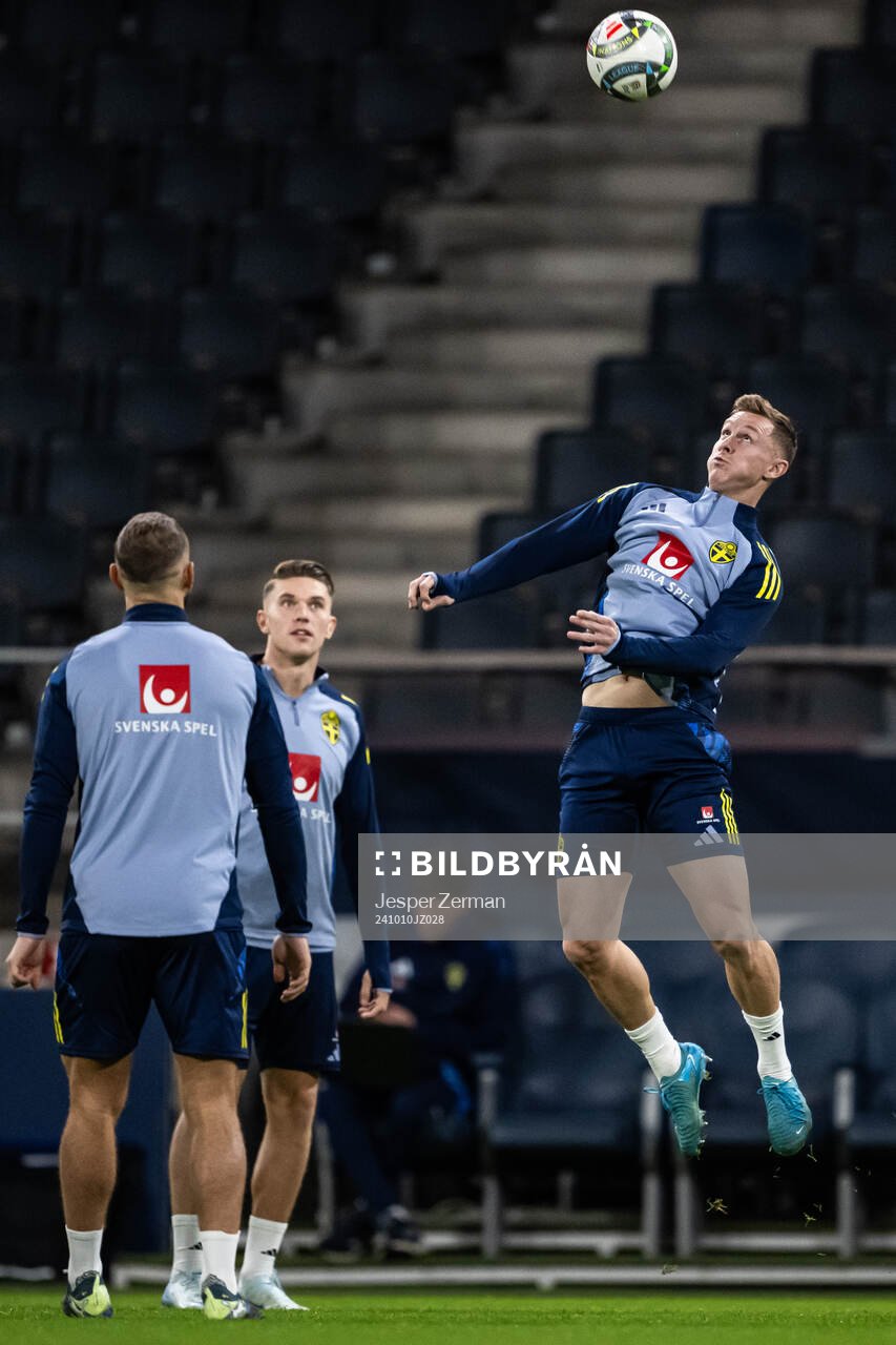 Viktor Gyökeres and Emil Krafth of the Swedish men's