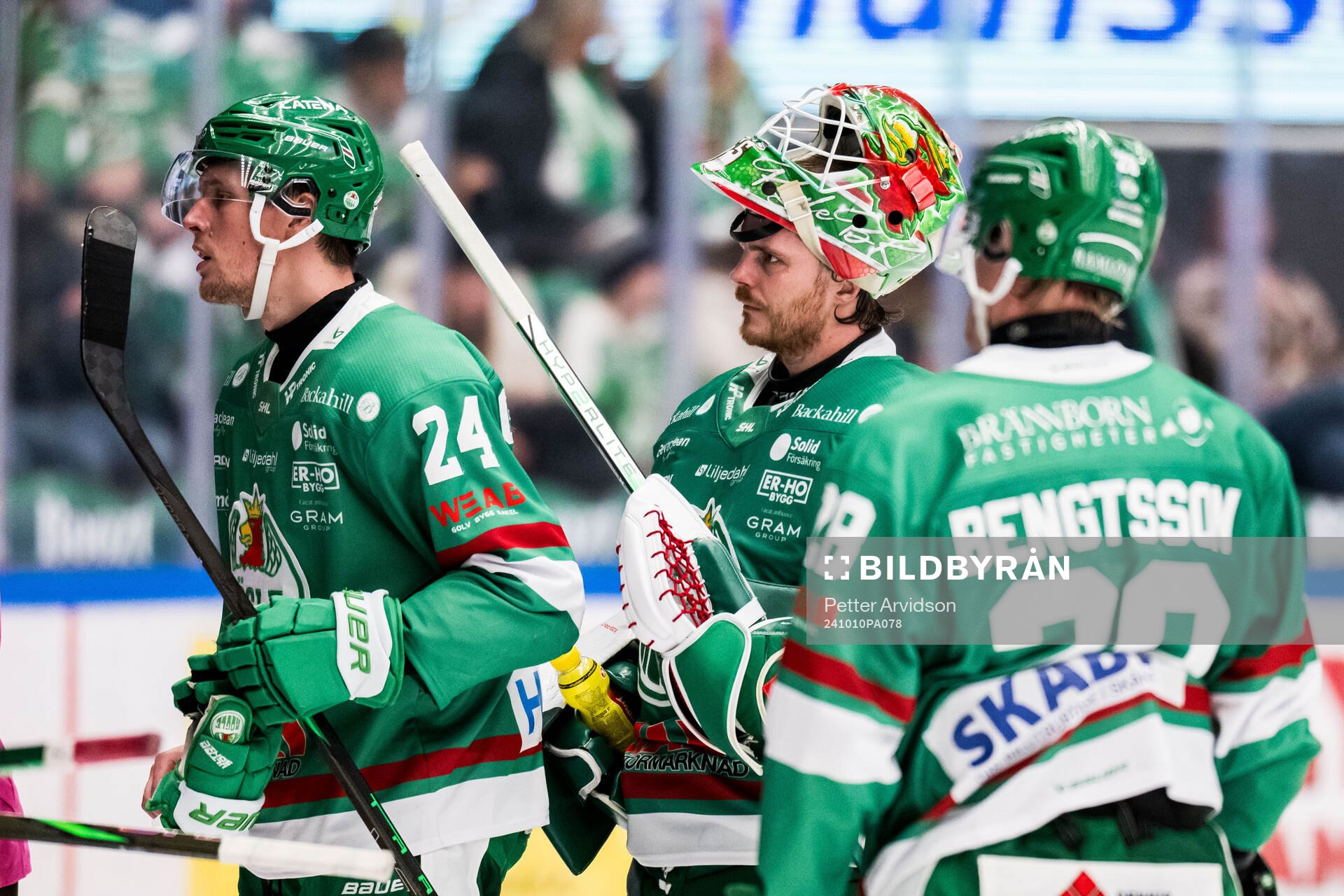 Rögles Mattias Göransson och målvakt Christoffer Rifalk