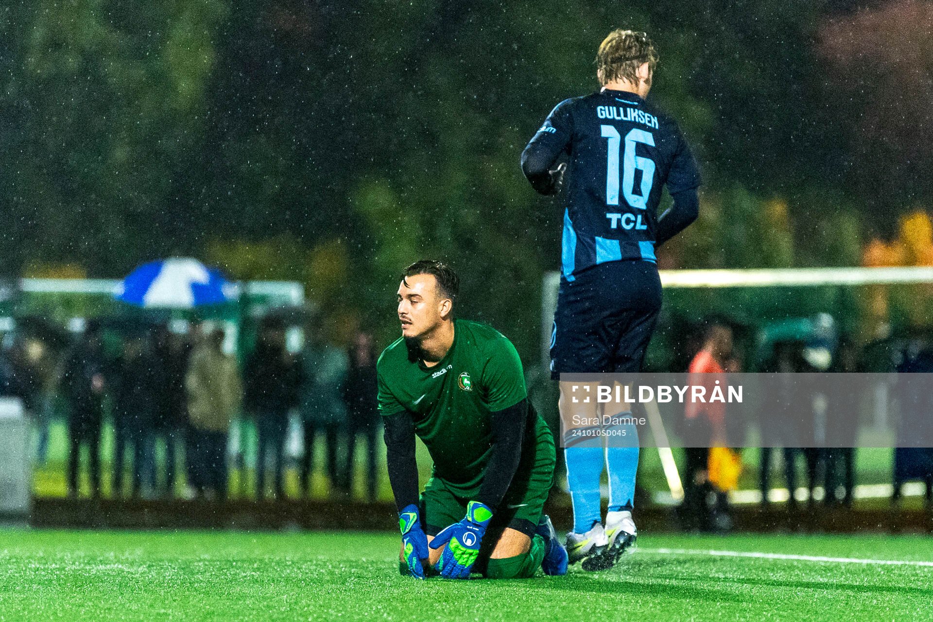 FC Järfällas målvakt Christos Liantas deppar