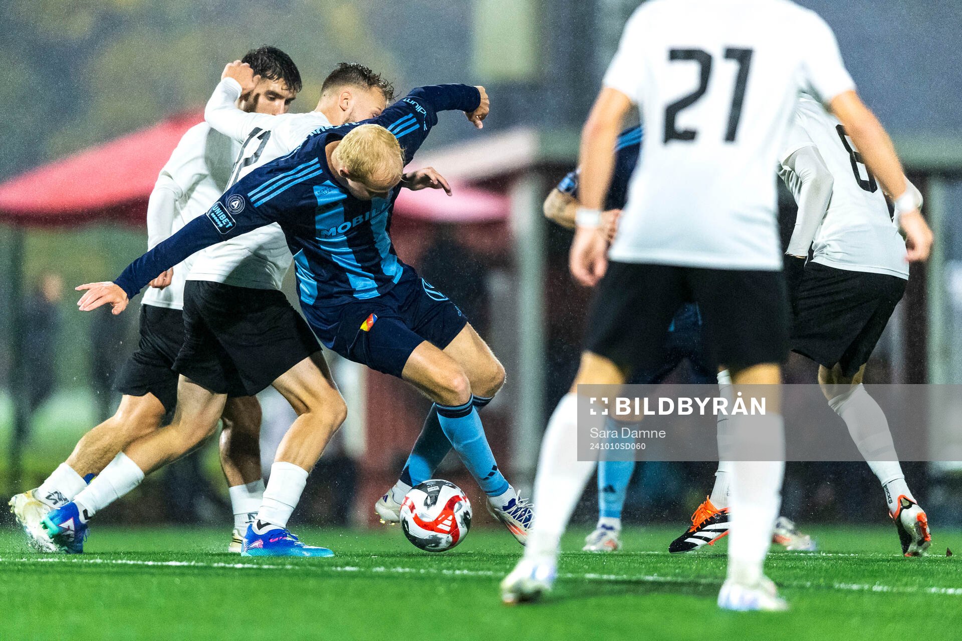 FC Järfällas Melker Lönn och Djurgårdens Peter