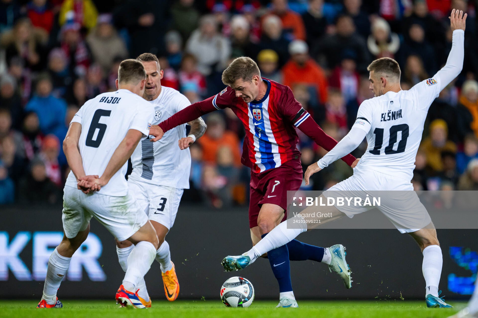 Alexander Sørloth of Norway and Timi Elsnik of Slovenia
