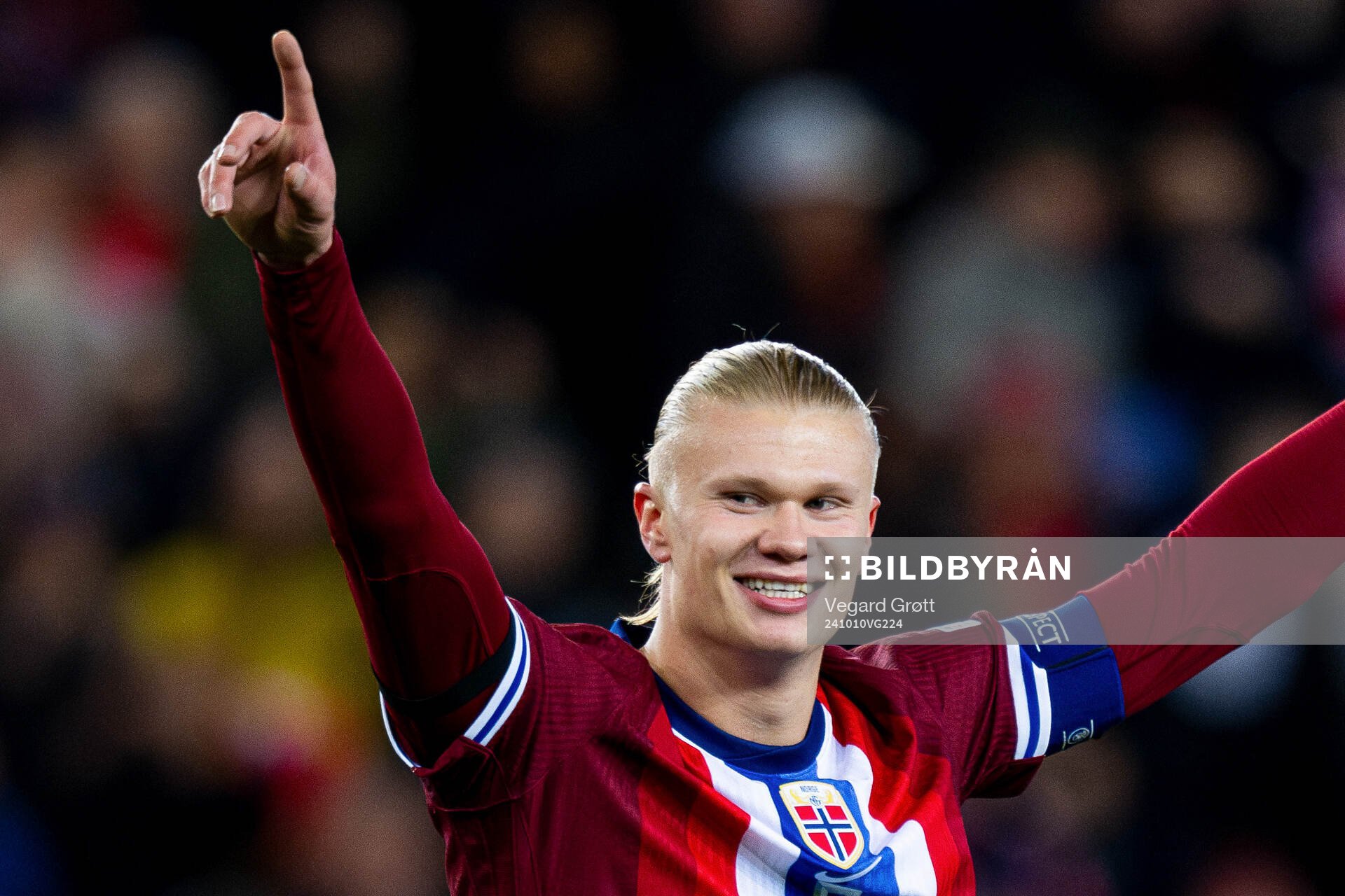 Erling Braut Haaland celebrates