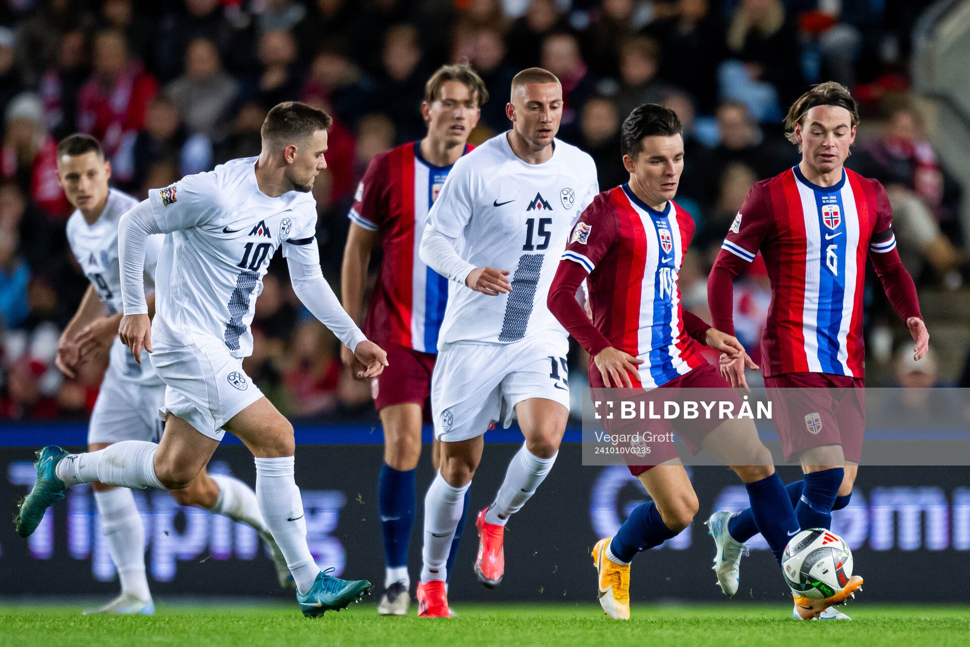 Timi Elsnik of Slovenia and Hugo Vetlesen of Norway
