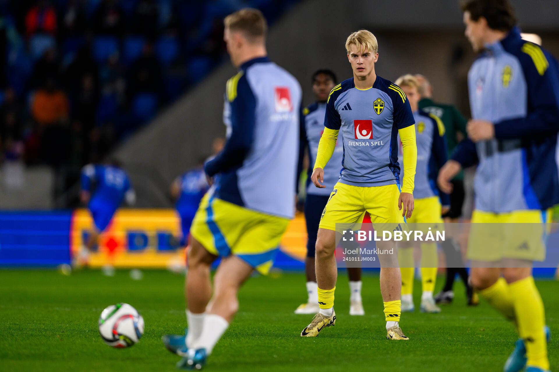 Lucas Bergvall of Sweden