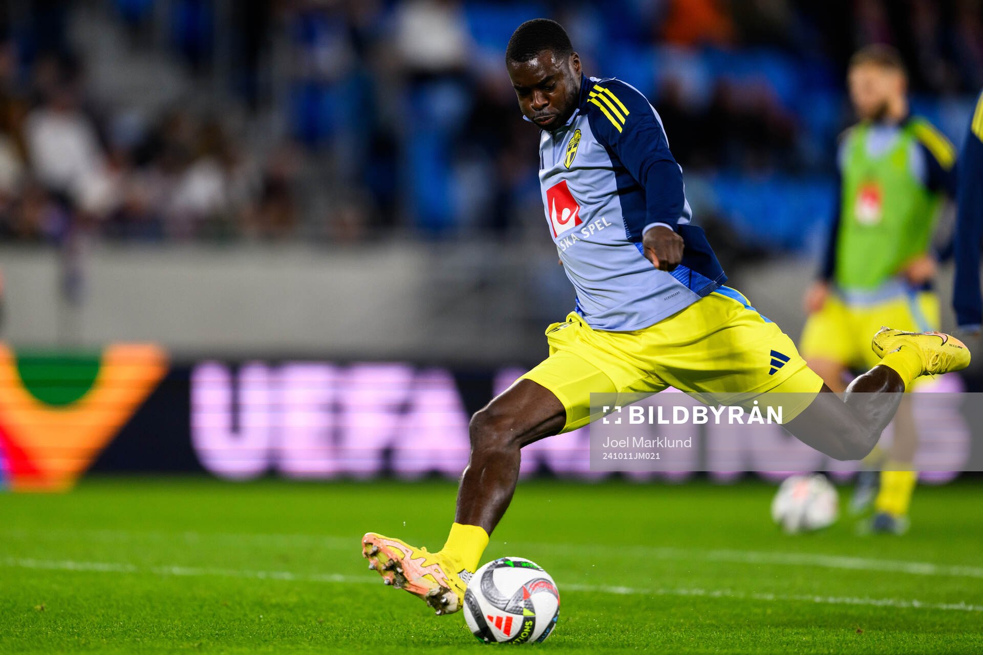 Ken Sema of Sweden