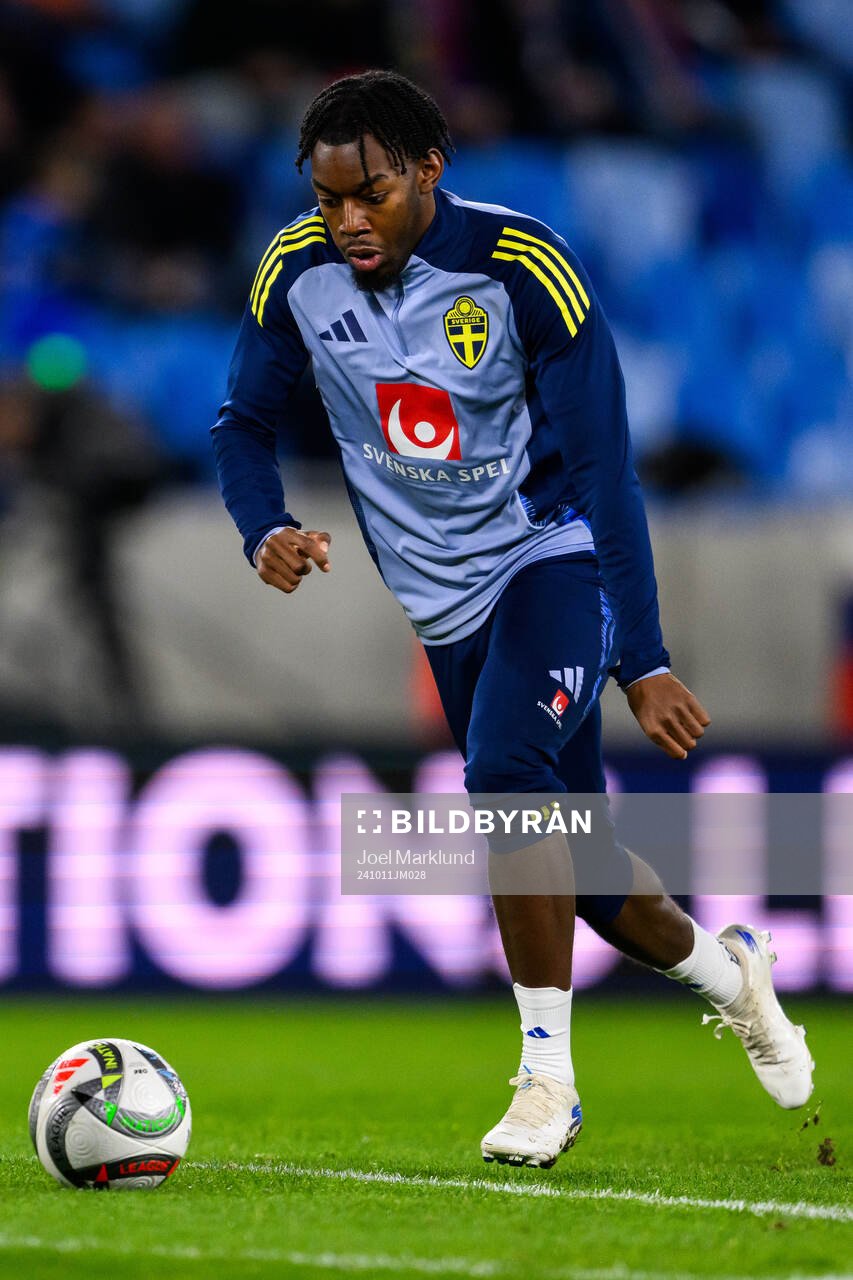 Anthony Elanga of Sweden