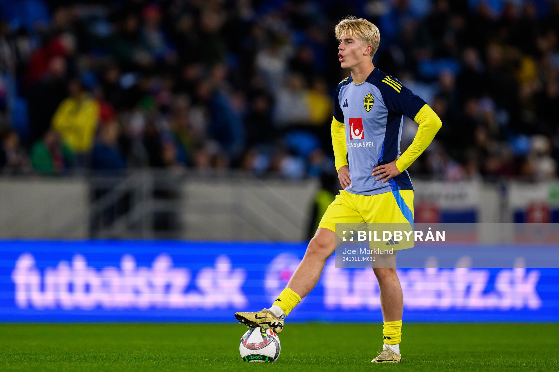 Lucas Bergvall of Sweden