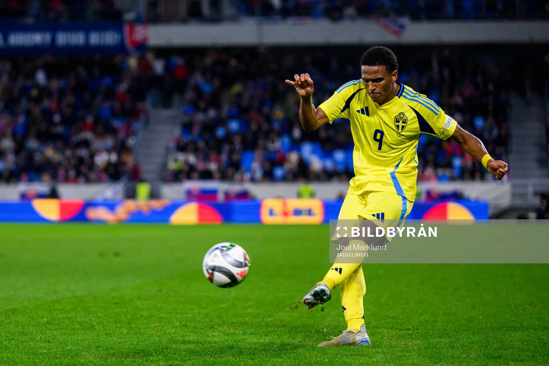 Niclas Eliasson of Sweden