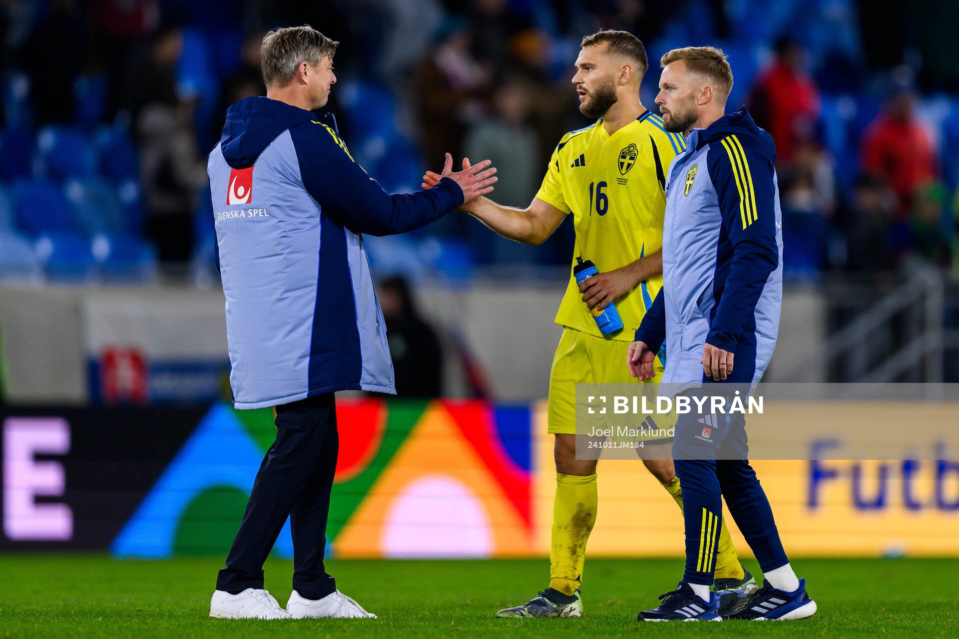 head coach Jon Dahl Tomasson, Jesper Karlström and