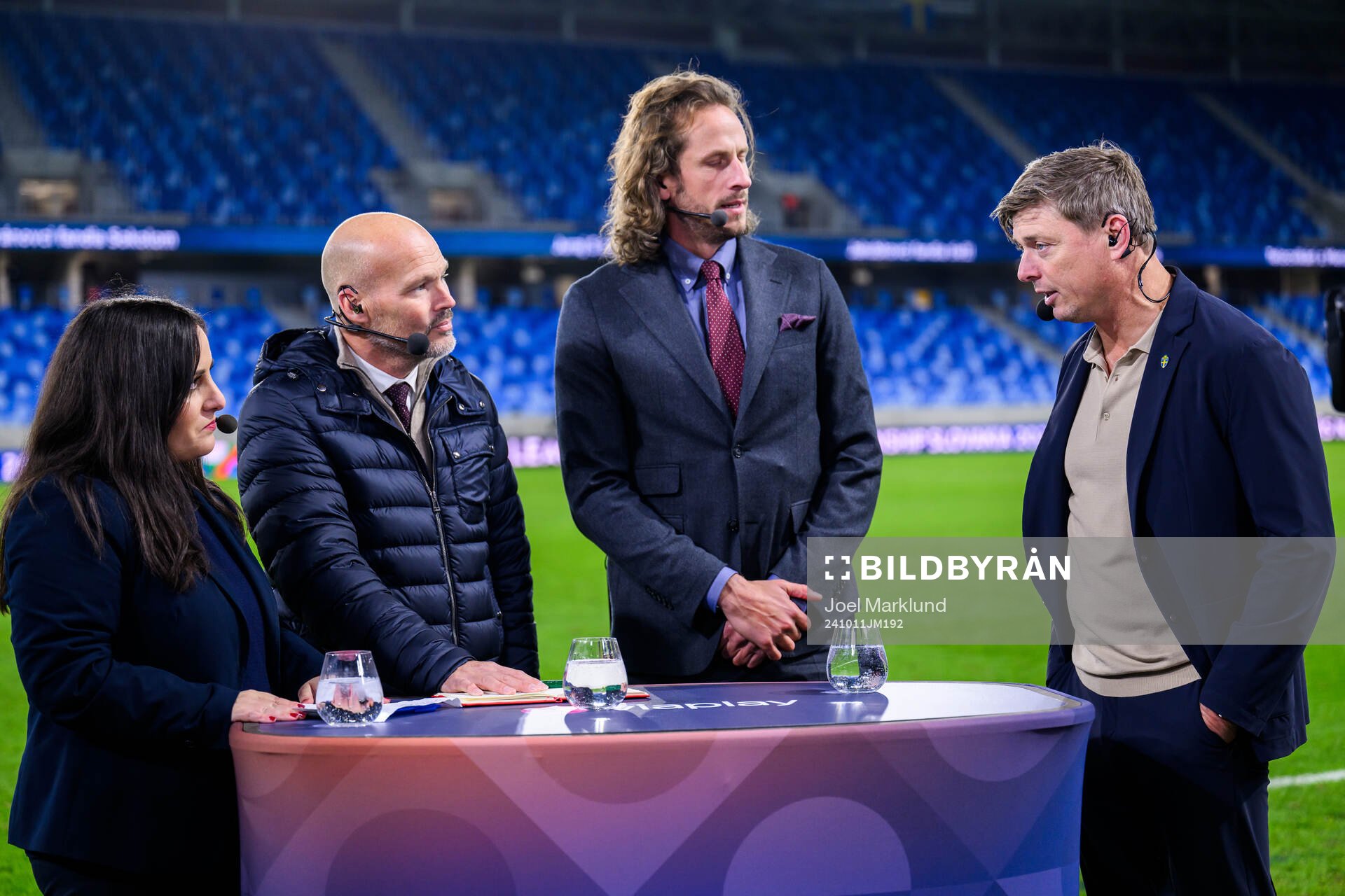 head coach Jon Dahl Tomasson of Sweden in the Viasat studio