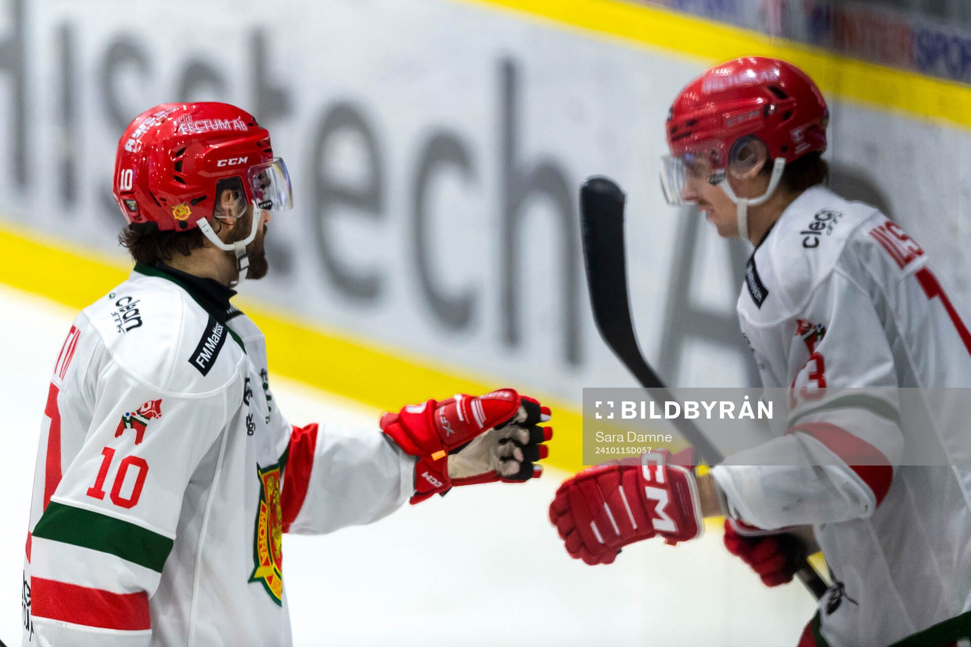 Moras Max Martin och Fabian Ilestedt jublar