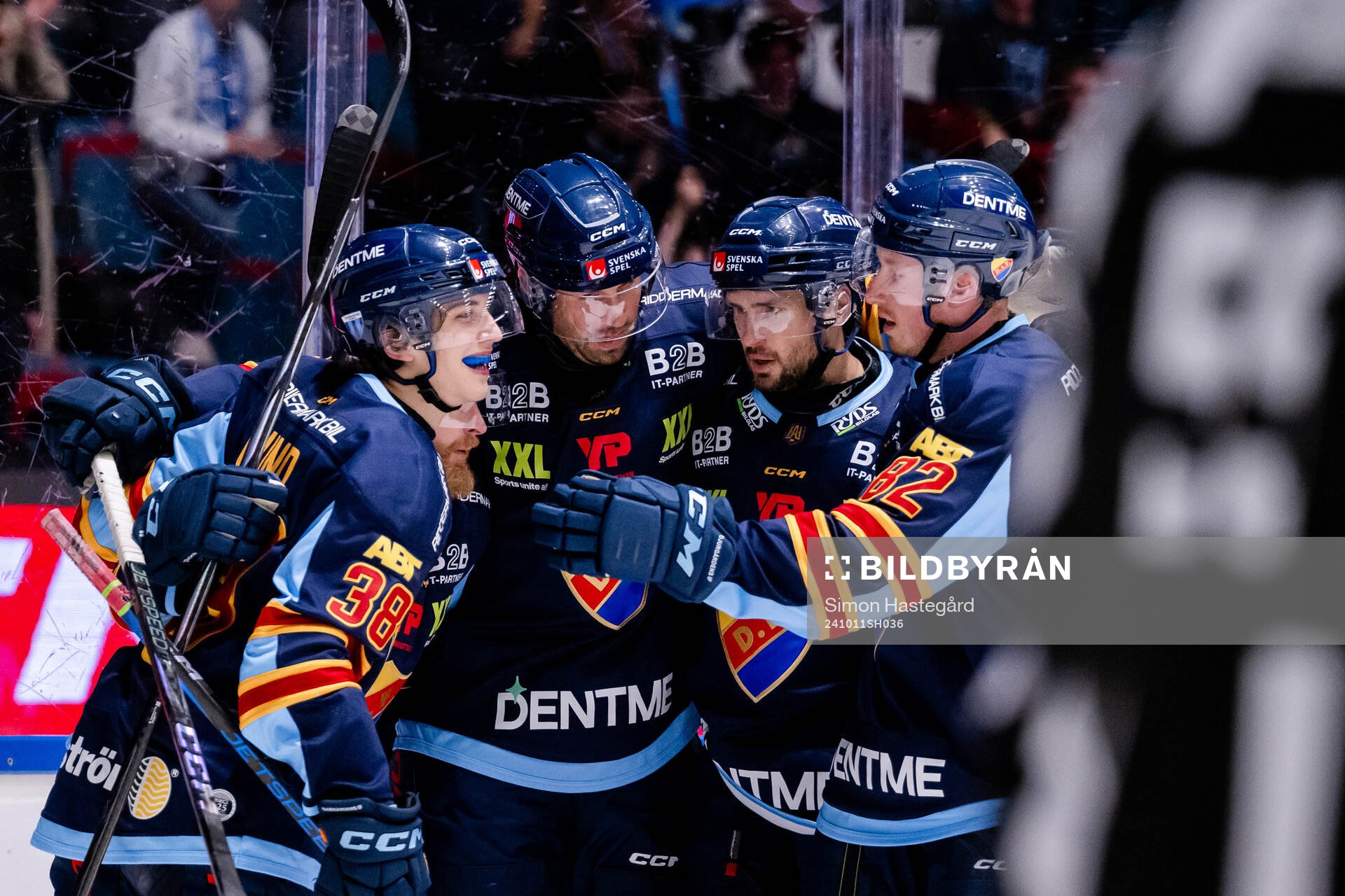 Djurgårdens Dick Axelsson jublar