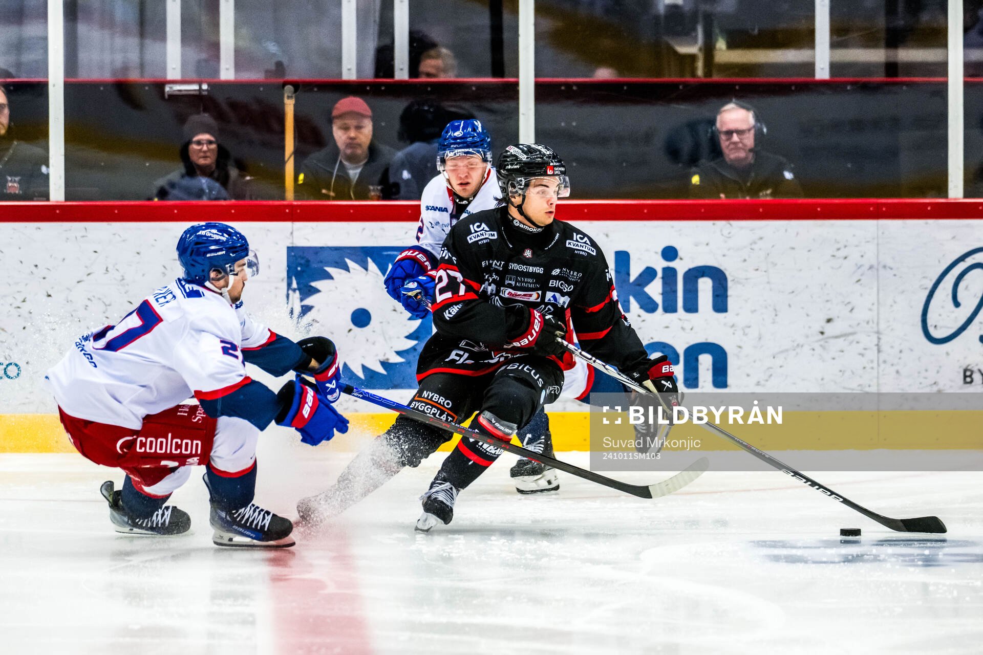 IK Oskarshamns Nolan Walker och Nybros Alex Ciernik