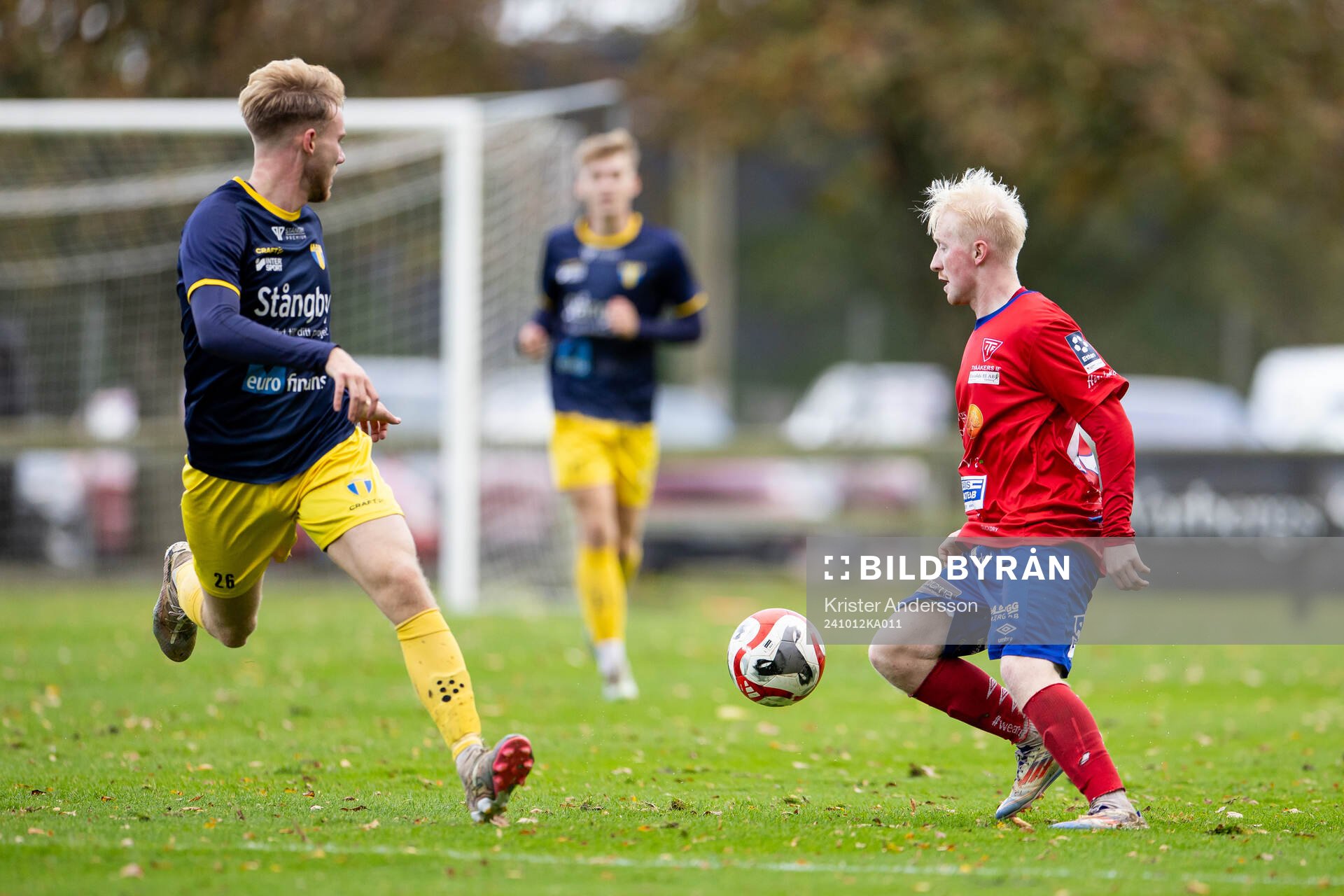 Tvååkers Pontus Carlsson under fotbollsmatchen i Ettan södra mellan Tvååker och Torn den 12 oktober 2024 i Tvååker. 