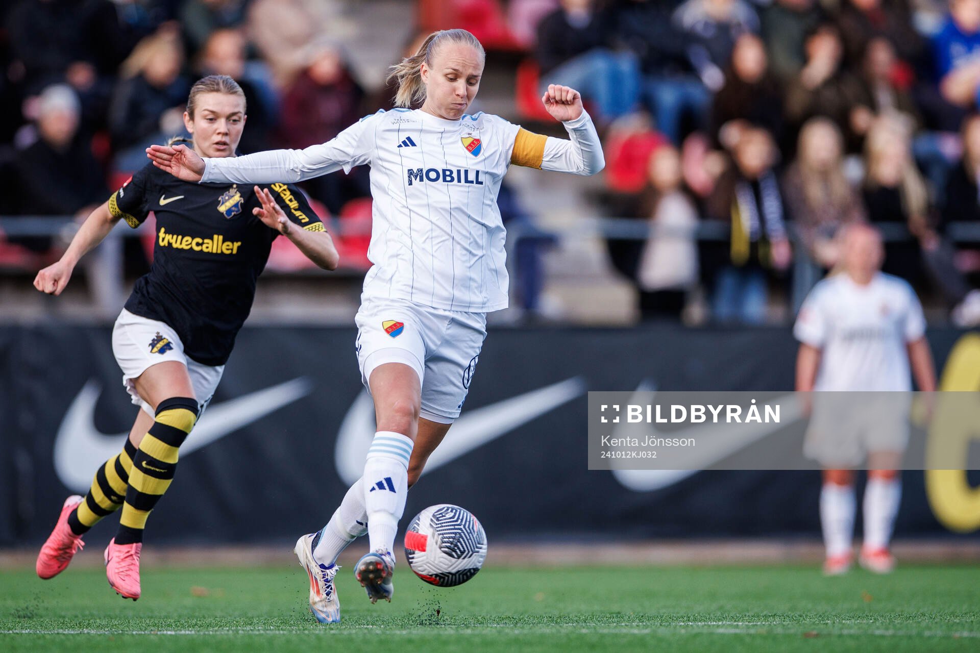 AIKs Beata Olsson och Djurgårdens Matilda Plan