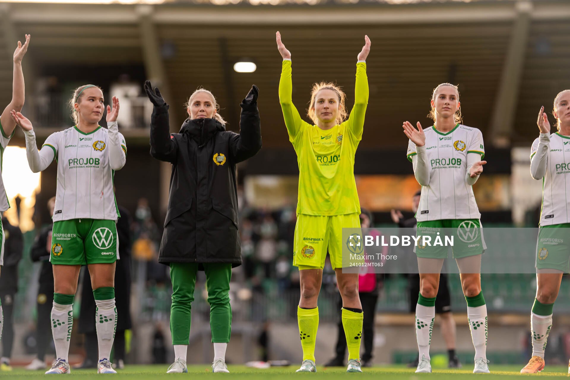 Hammarbys Alice Carlsson, målvakt Anna Tamminen och Ellen