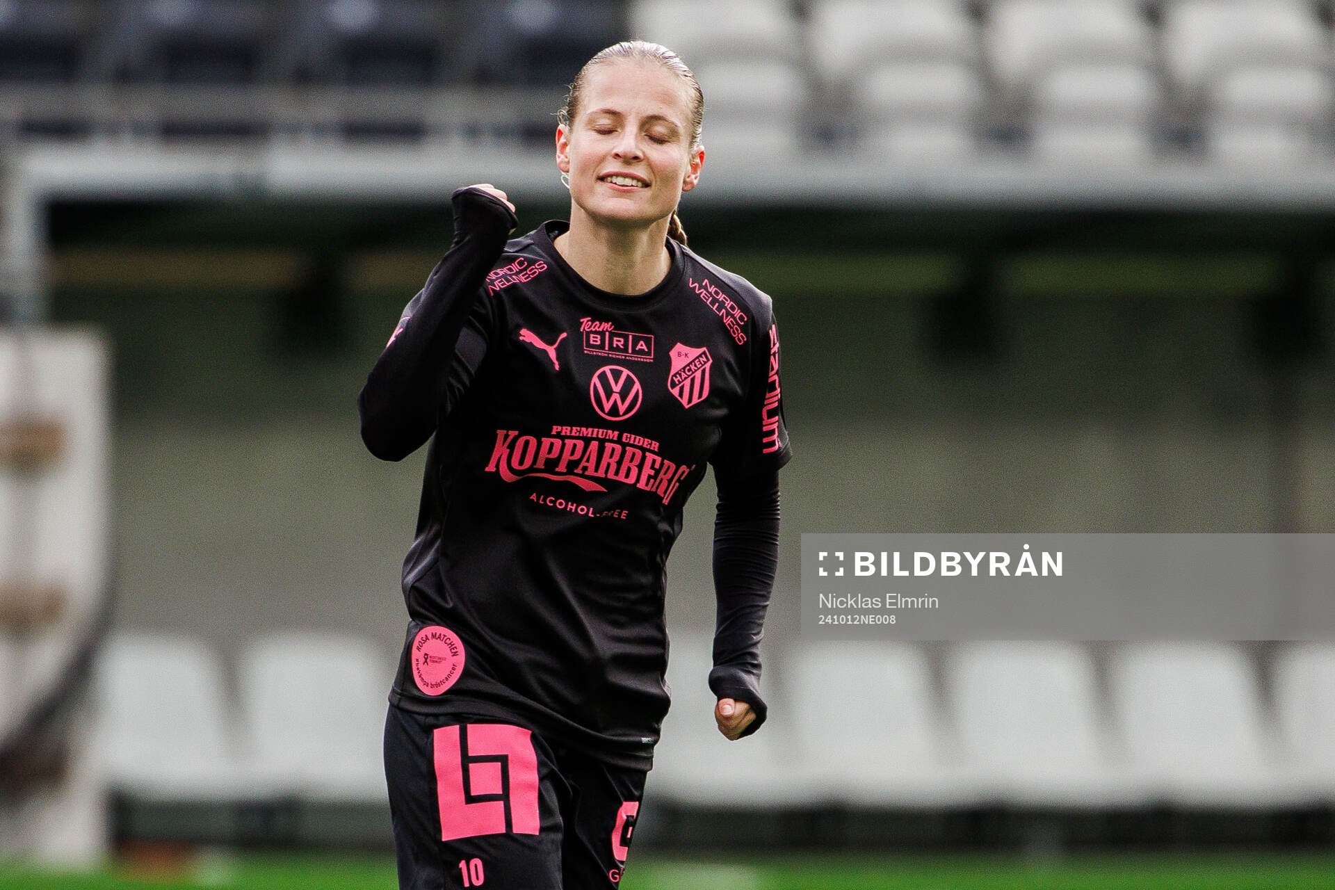 Häckens Anna Anvegård jublar