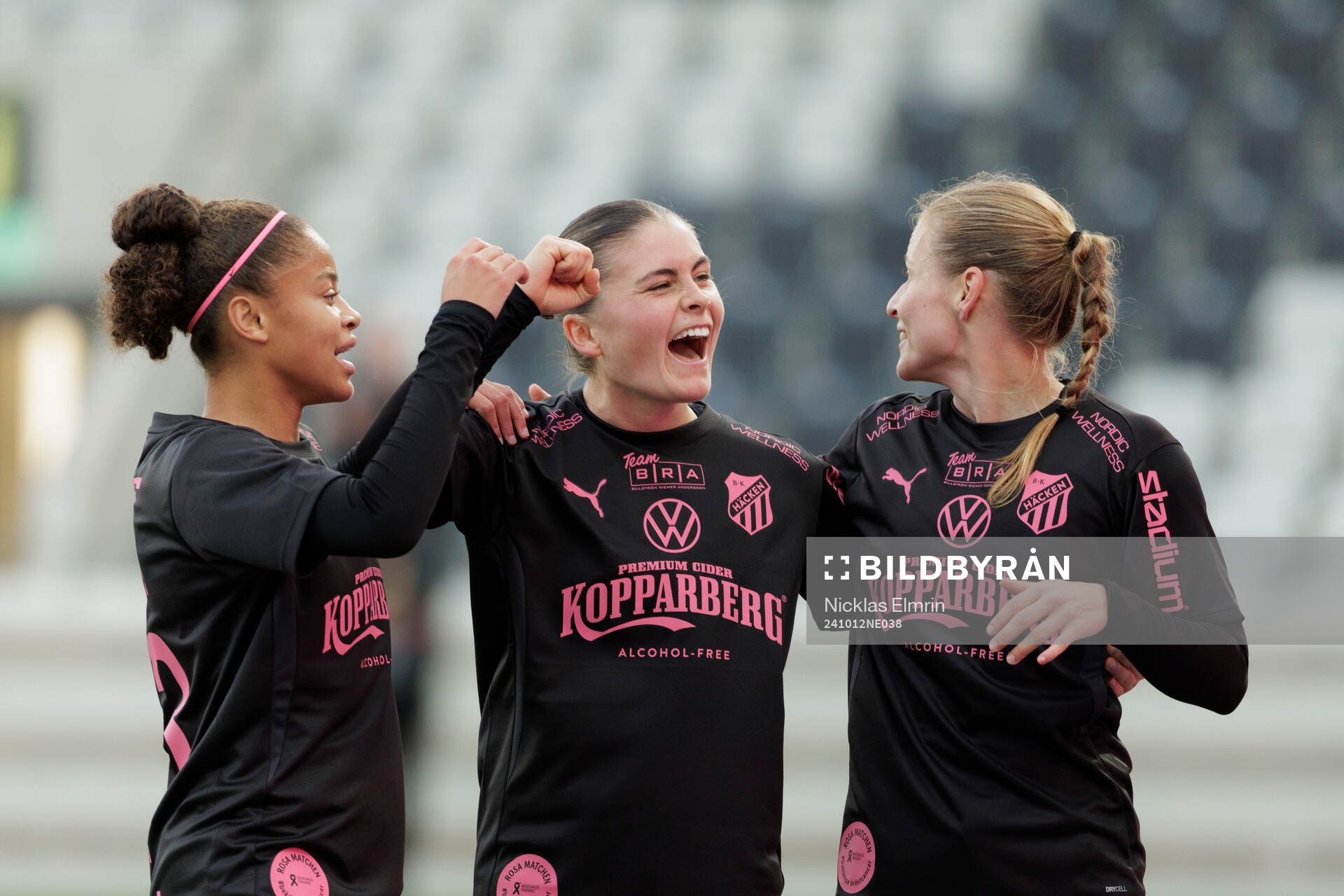 Häckens Felicia Schröder, Hanna Wijk och Anna Anvegård