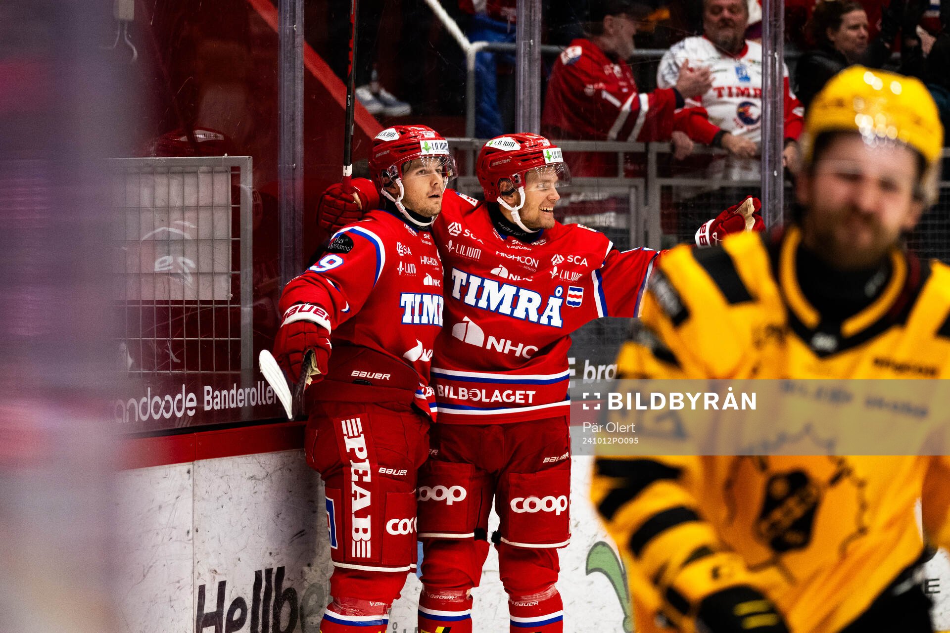 Timrås Filip Hållander jublar