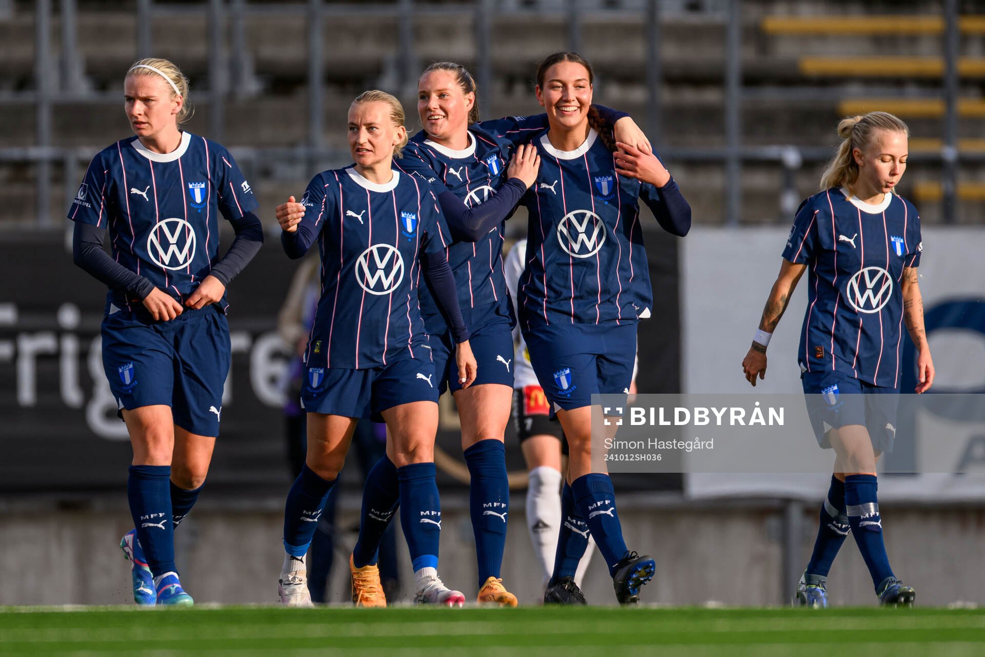 Malmö FFs Alexia Mitkovska jublar