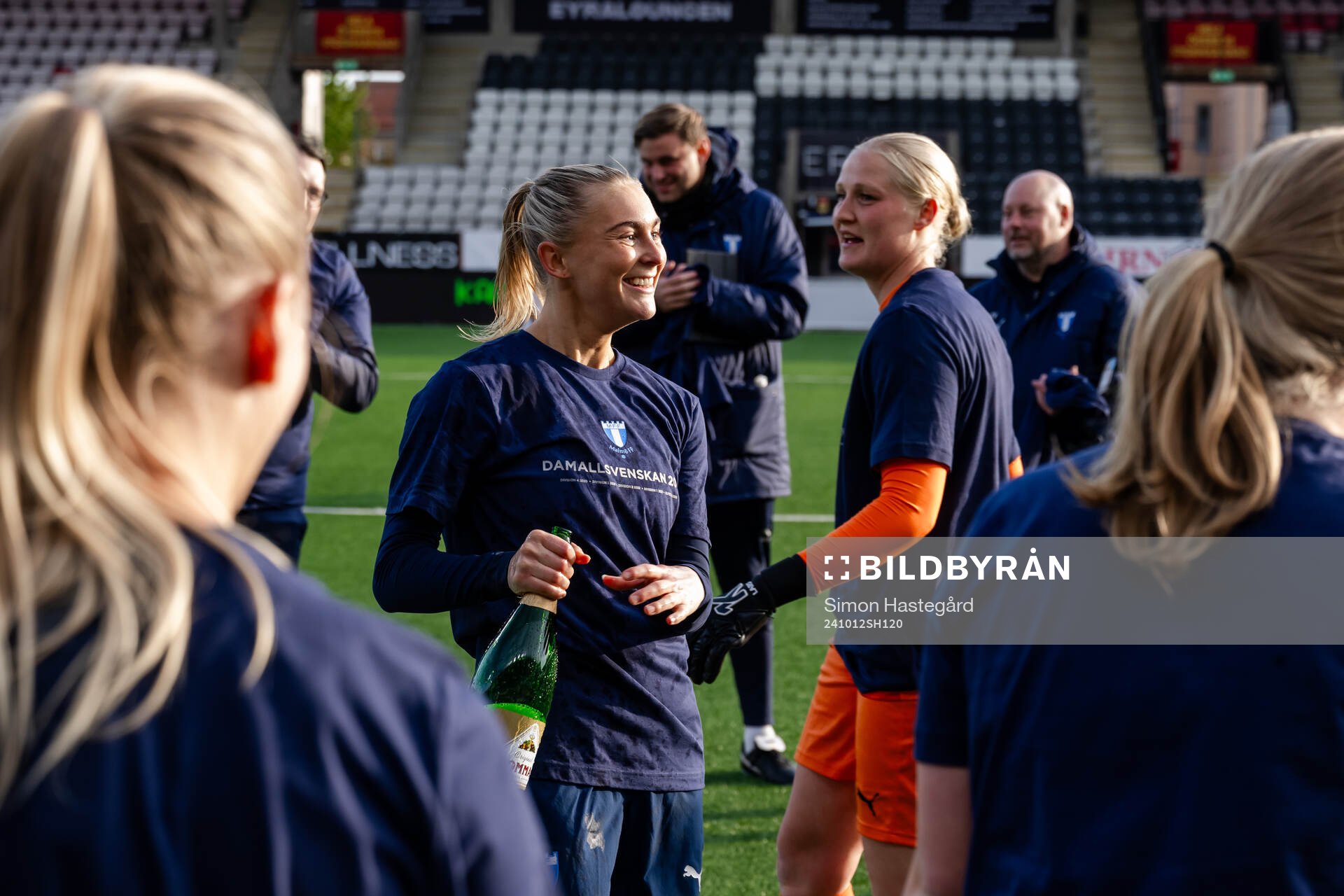 Malmö FFs Beatrice Persson jublar över avancemanget till