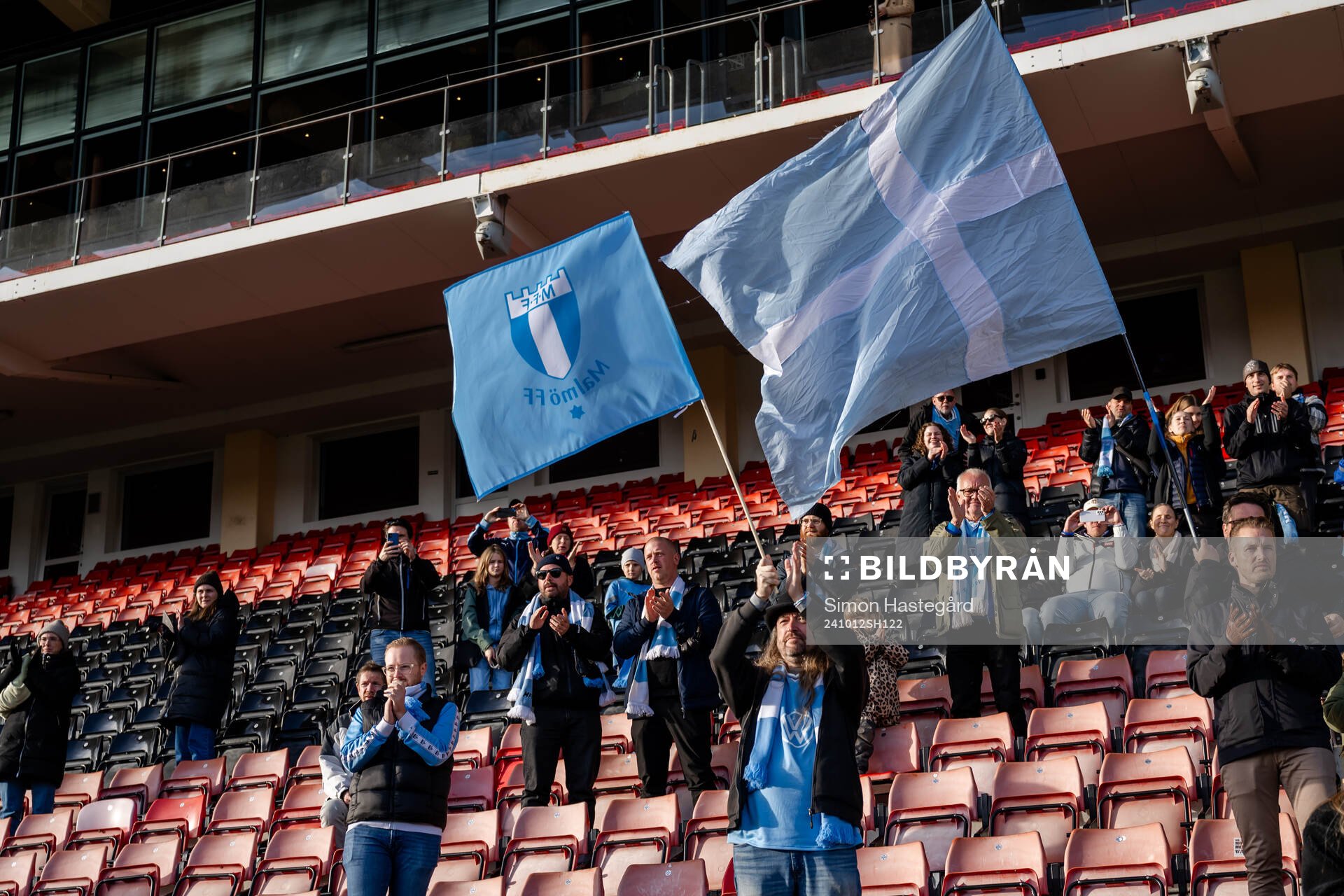 Malmö FFs supportrar jublar över avancemanget till