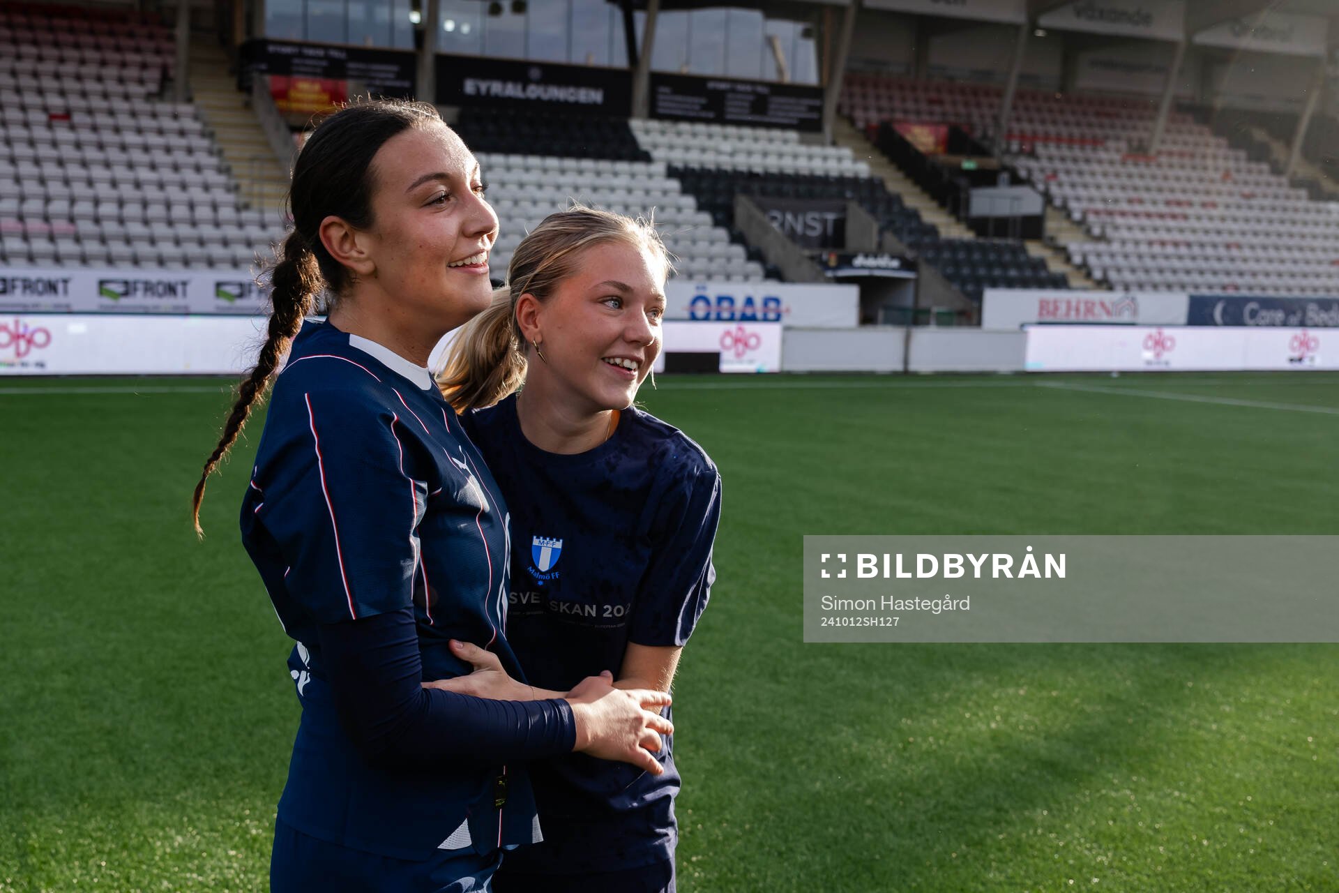 Malmö FFs Alexia Mitkovska jublar över avancemanget till