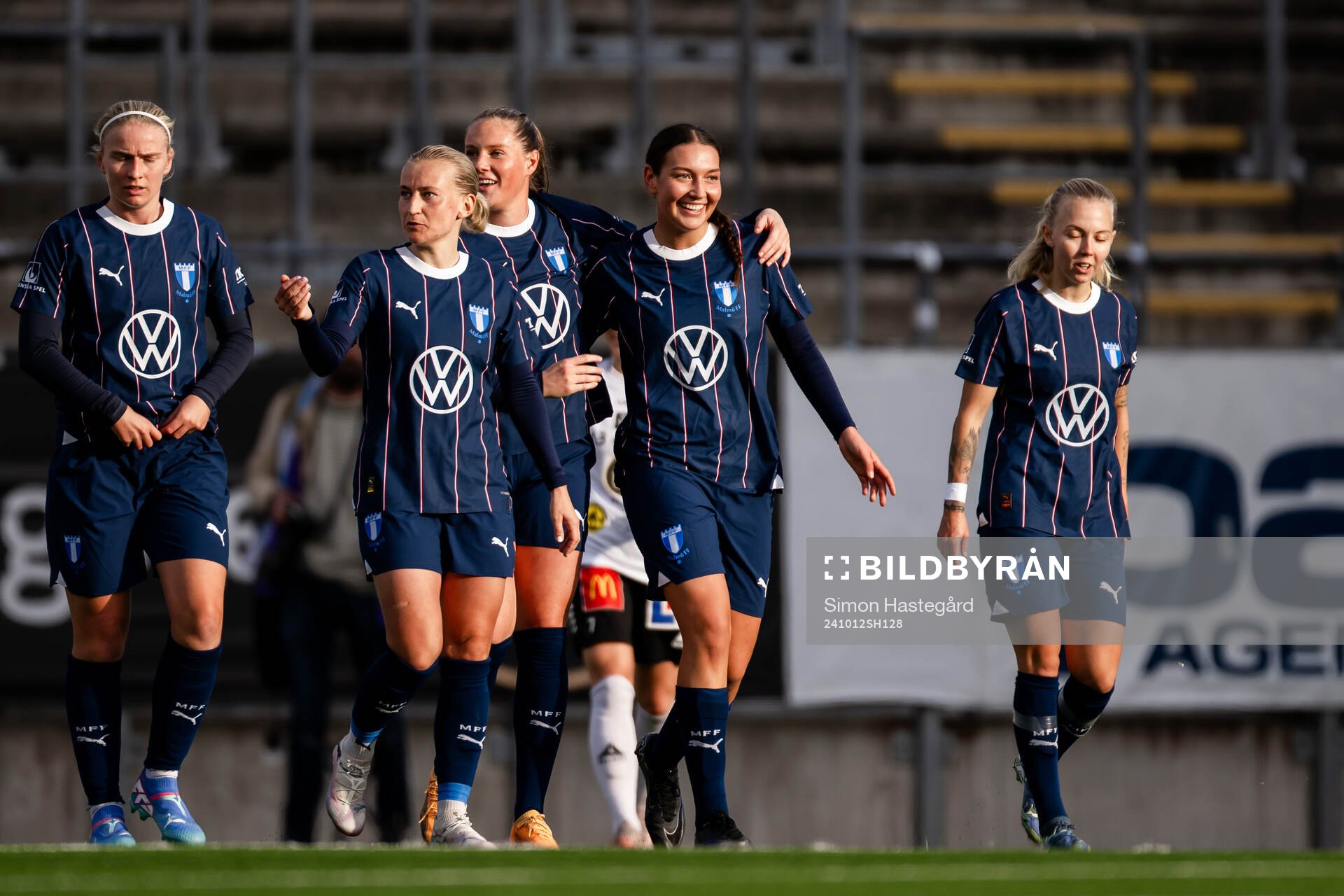 Malmö FFs Alexia Mitkovska jublar