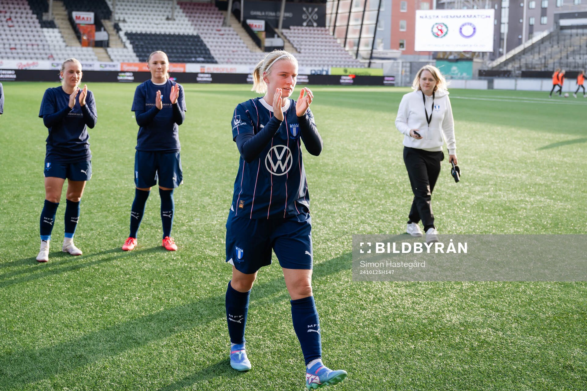 Malmö FFs Amanda Kander jublar över avancemanget till